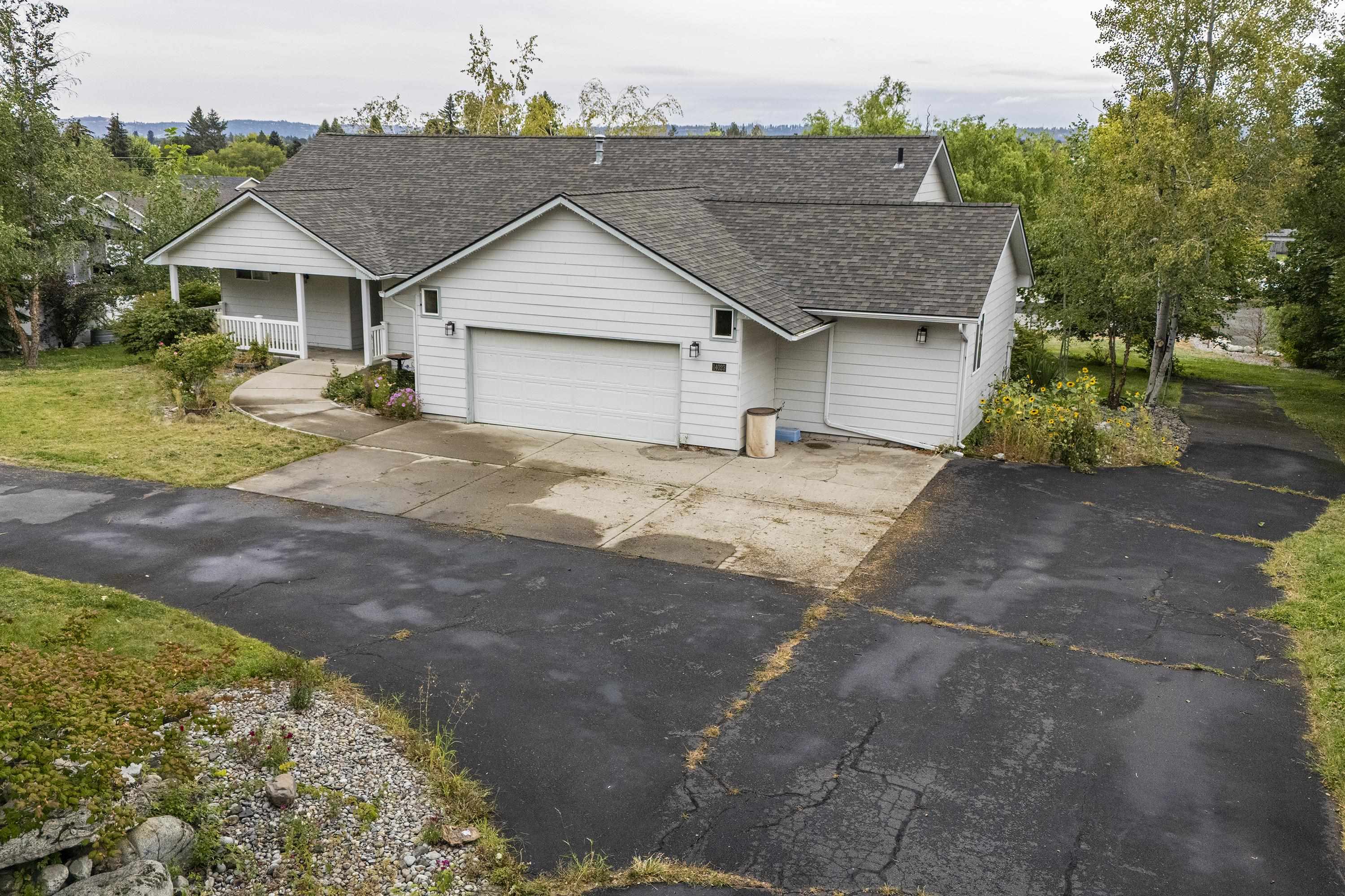 14023 E 12TH Ave - Photo 4