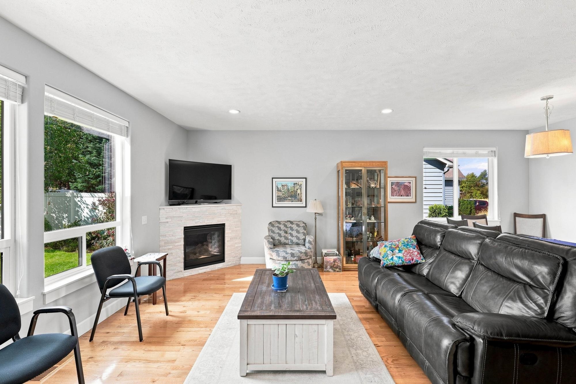 12602 E E 13th Ave - Photo 4