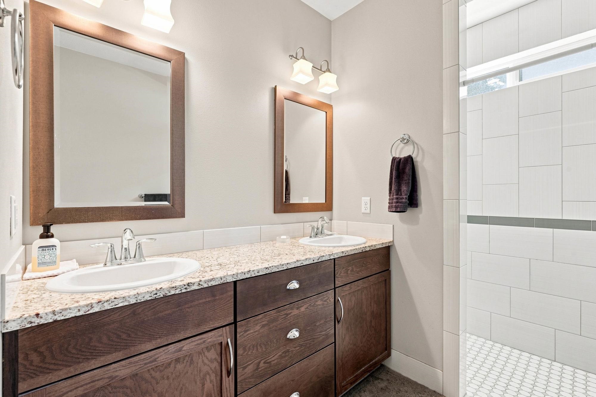 12602 E E 13th Ave - Photo 19