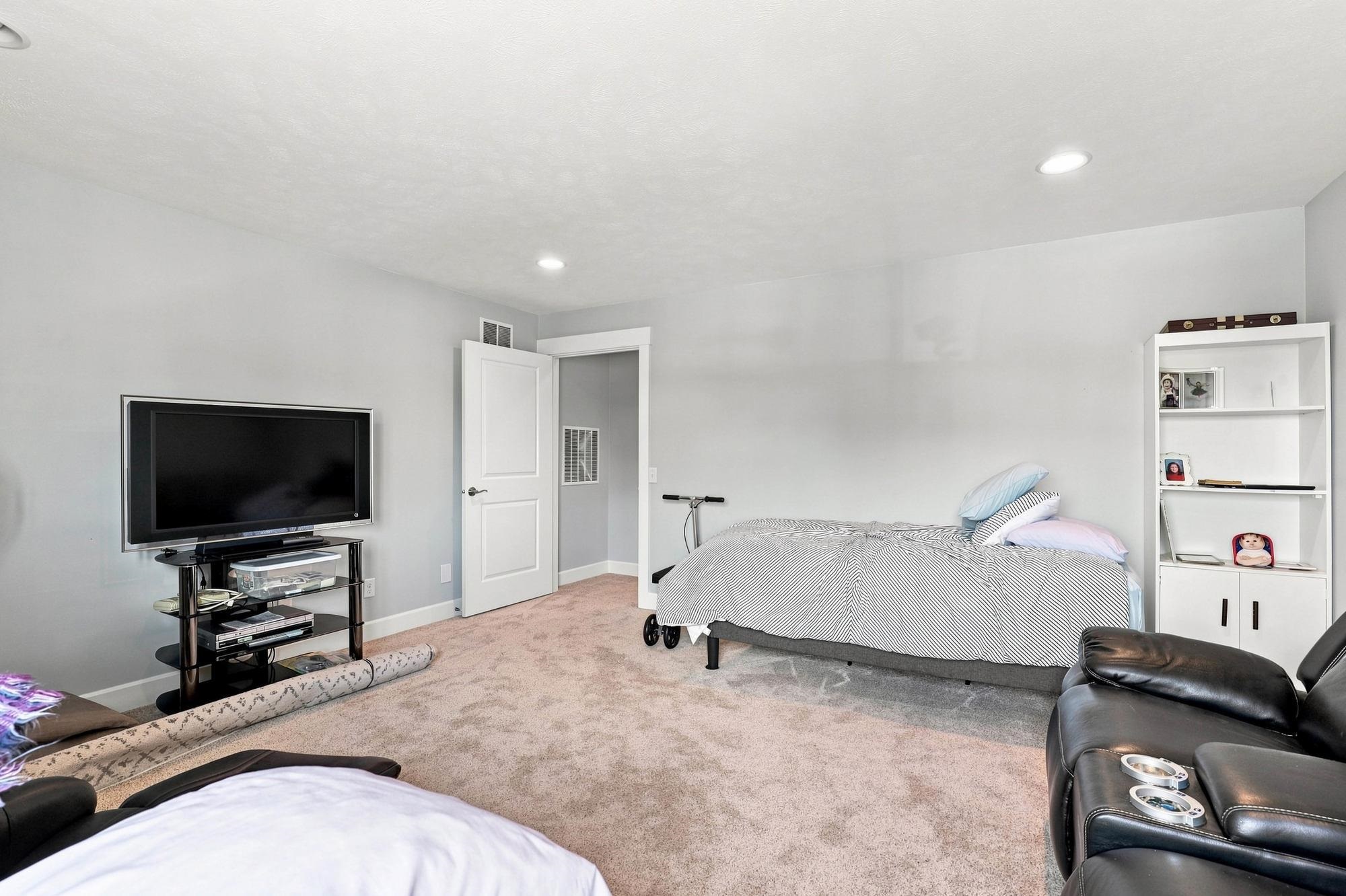 12602 E E 13th Ave - Photo 24