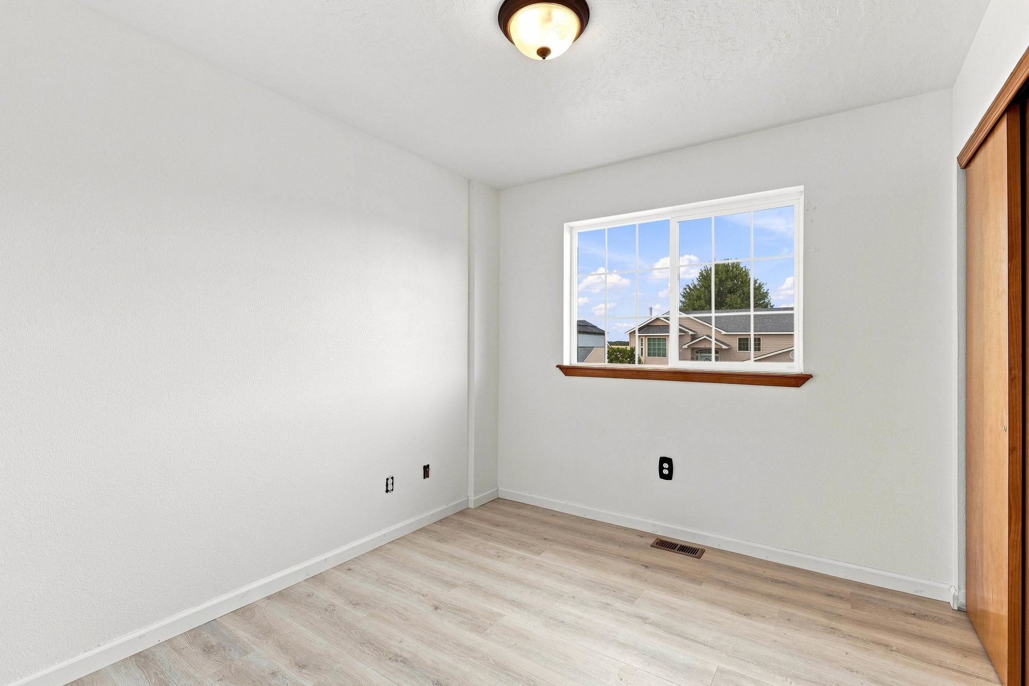 328 E Beverly Ave - Photo 17