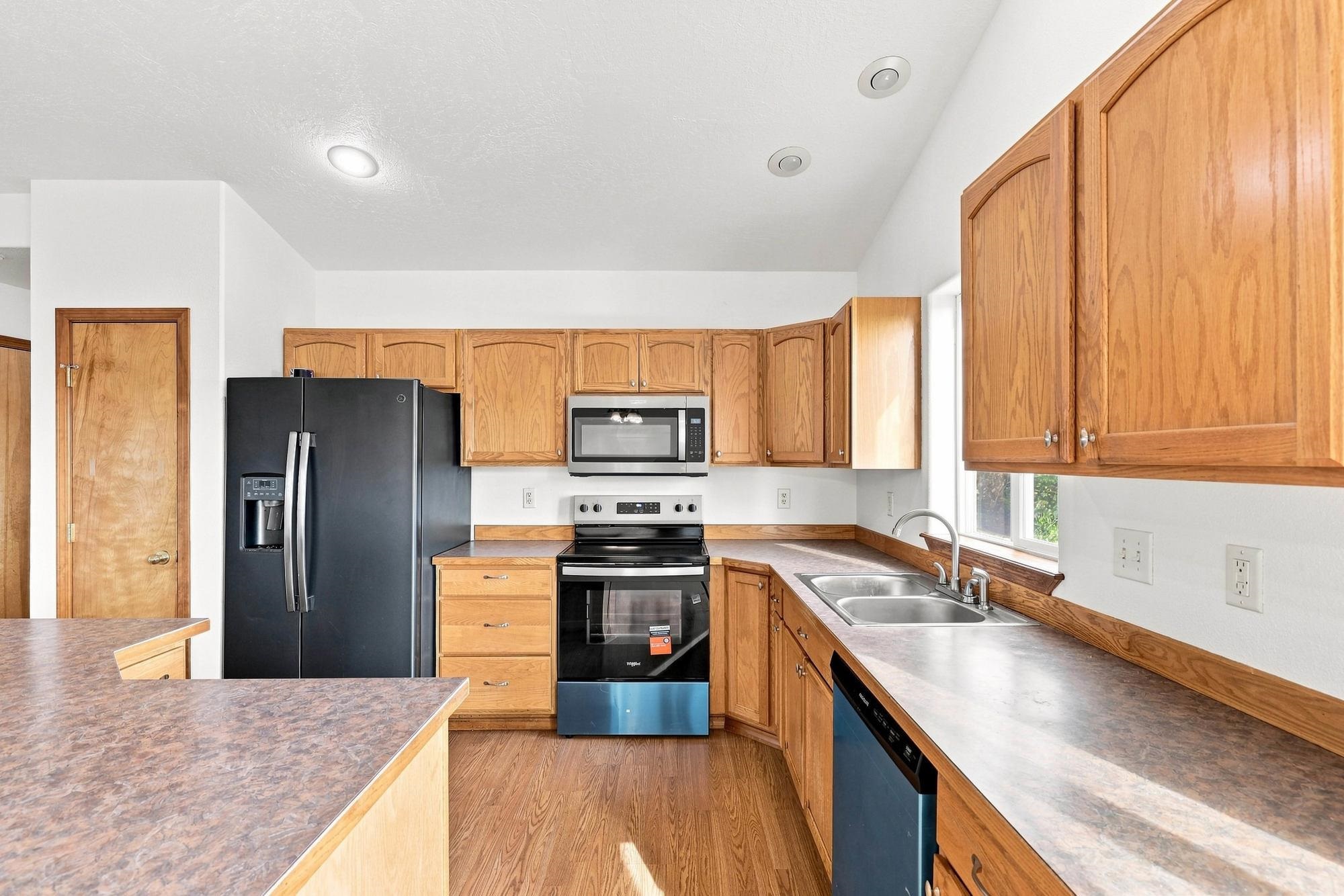 328 E Beverly Ave - Photo 9
