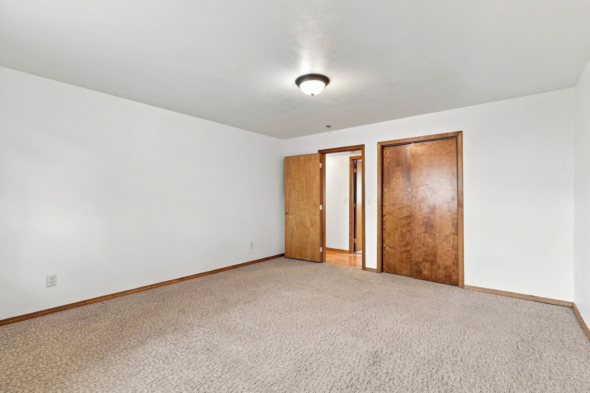 328 E Beverly Ave - Photo 14