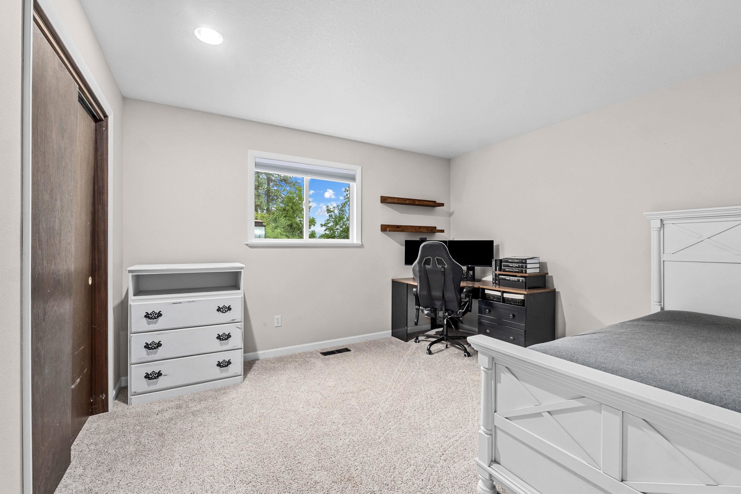 945 N Cedar St - Photo 37