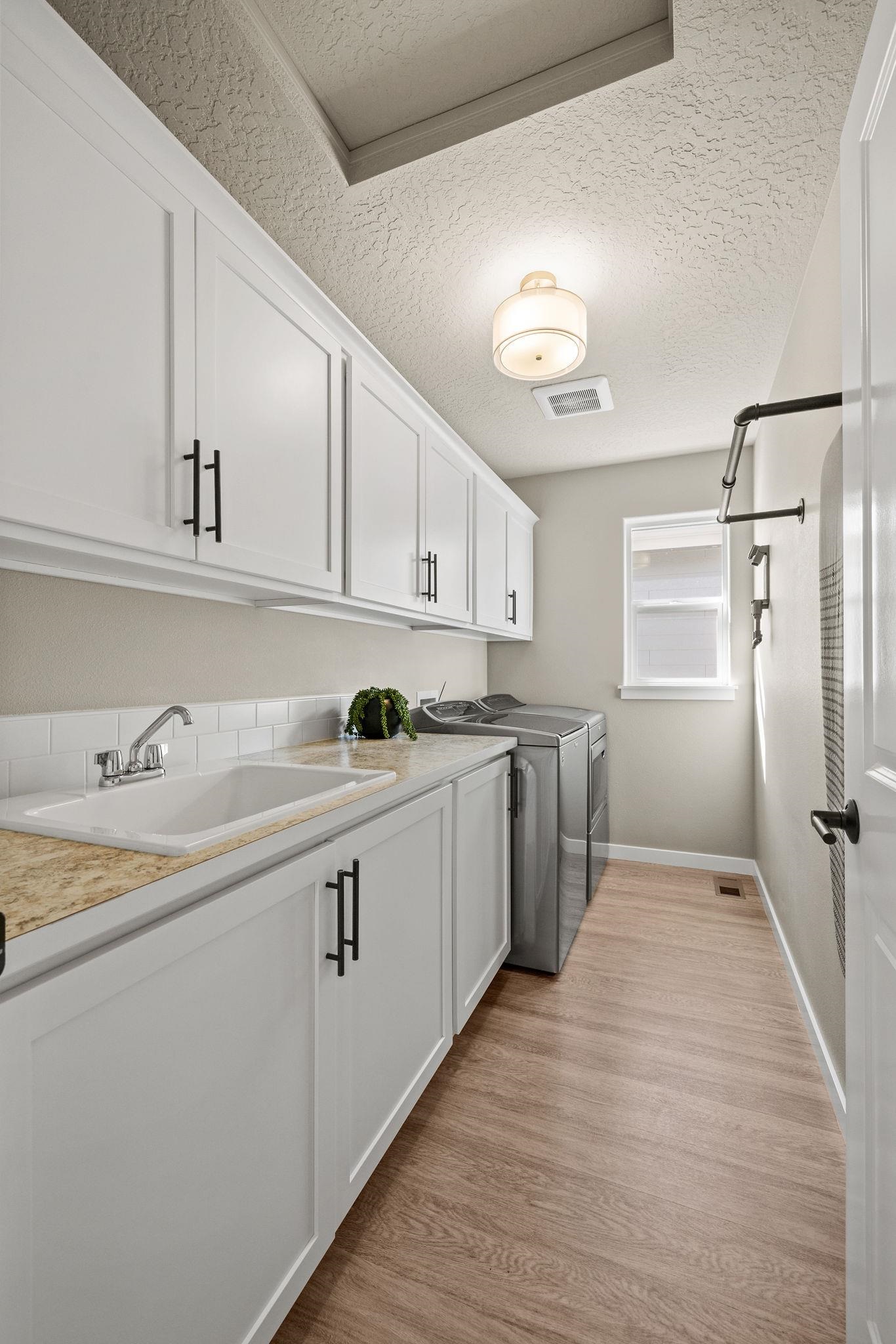1650 N Meyers Ct - Photo 24