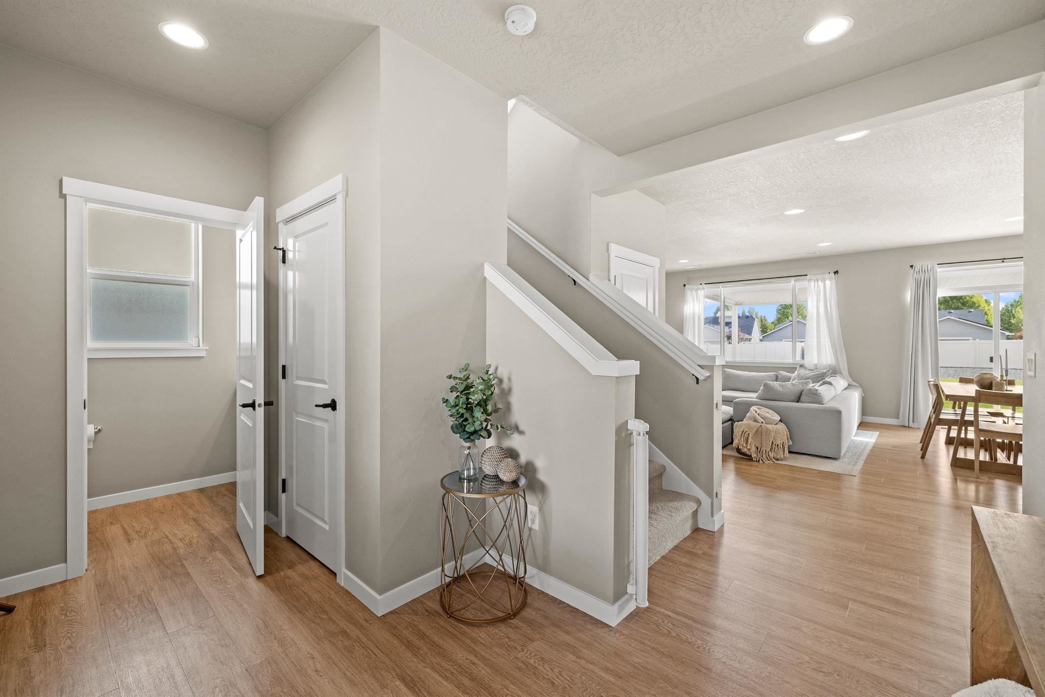 1650 N Meyers Ct - Photo 5
