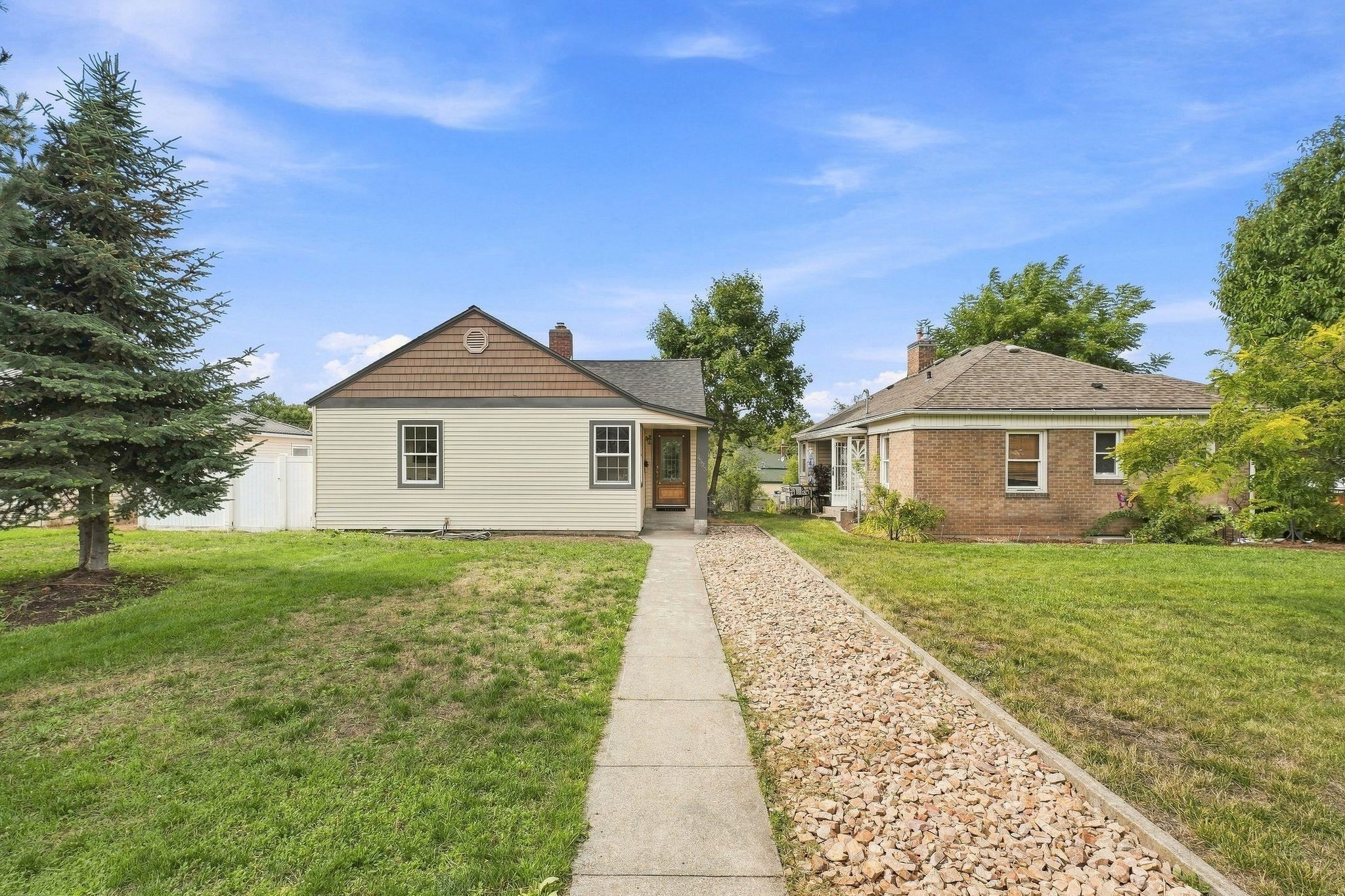 2523 N Calispel St - Photo 2