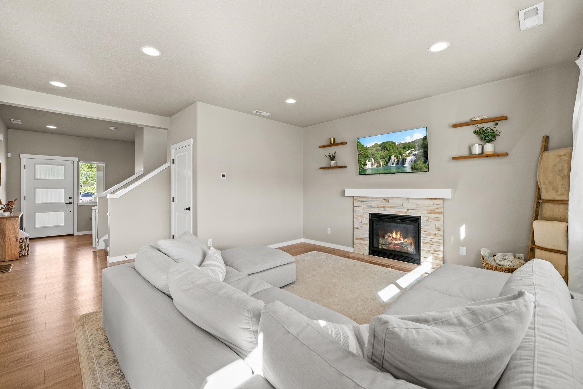 1650 N Meyers Ct - Photo 13
