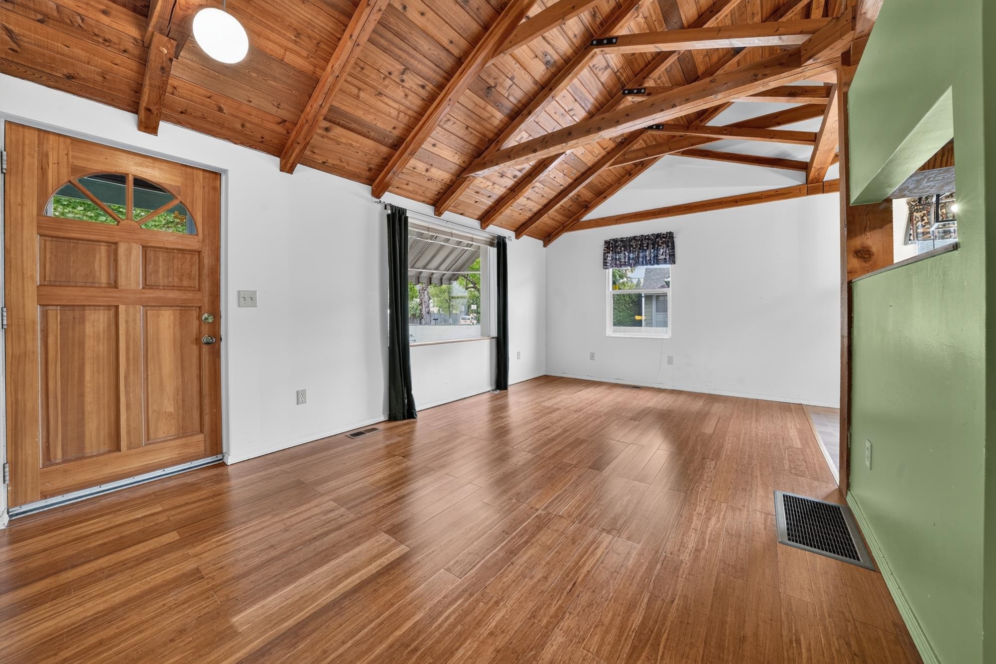 10208 N Andrew St - Photo 3