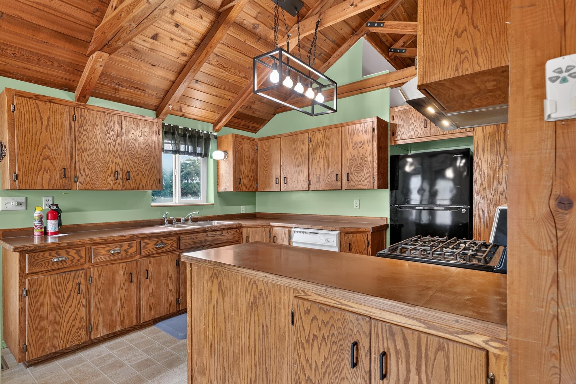 10208 N Andrew St - Photo 9
