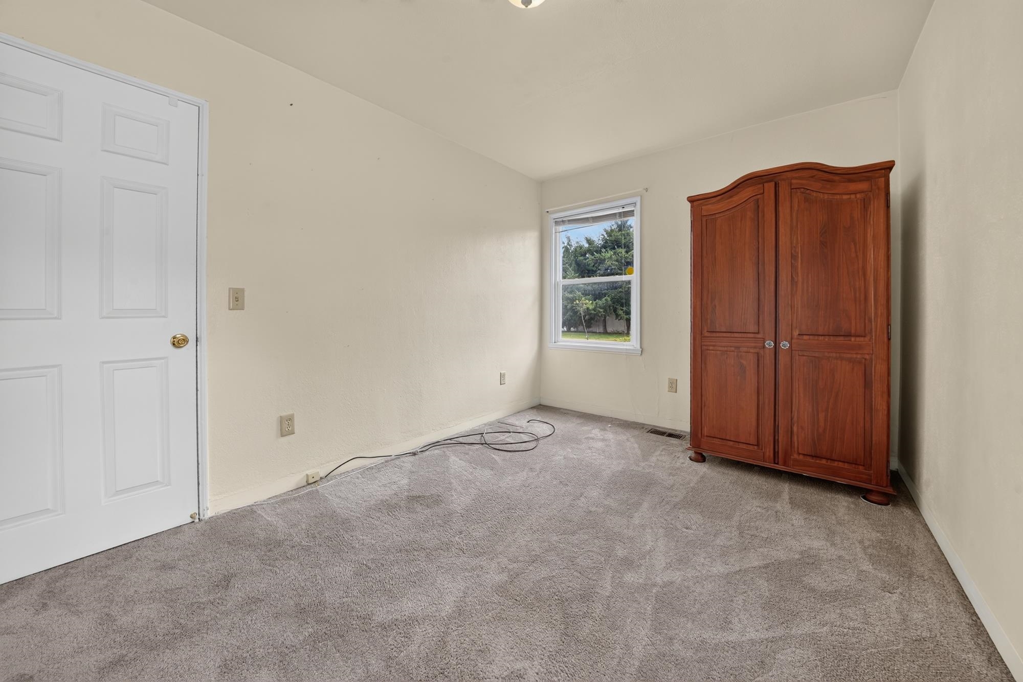 10208 N Andrew St - Photo 17