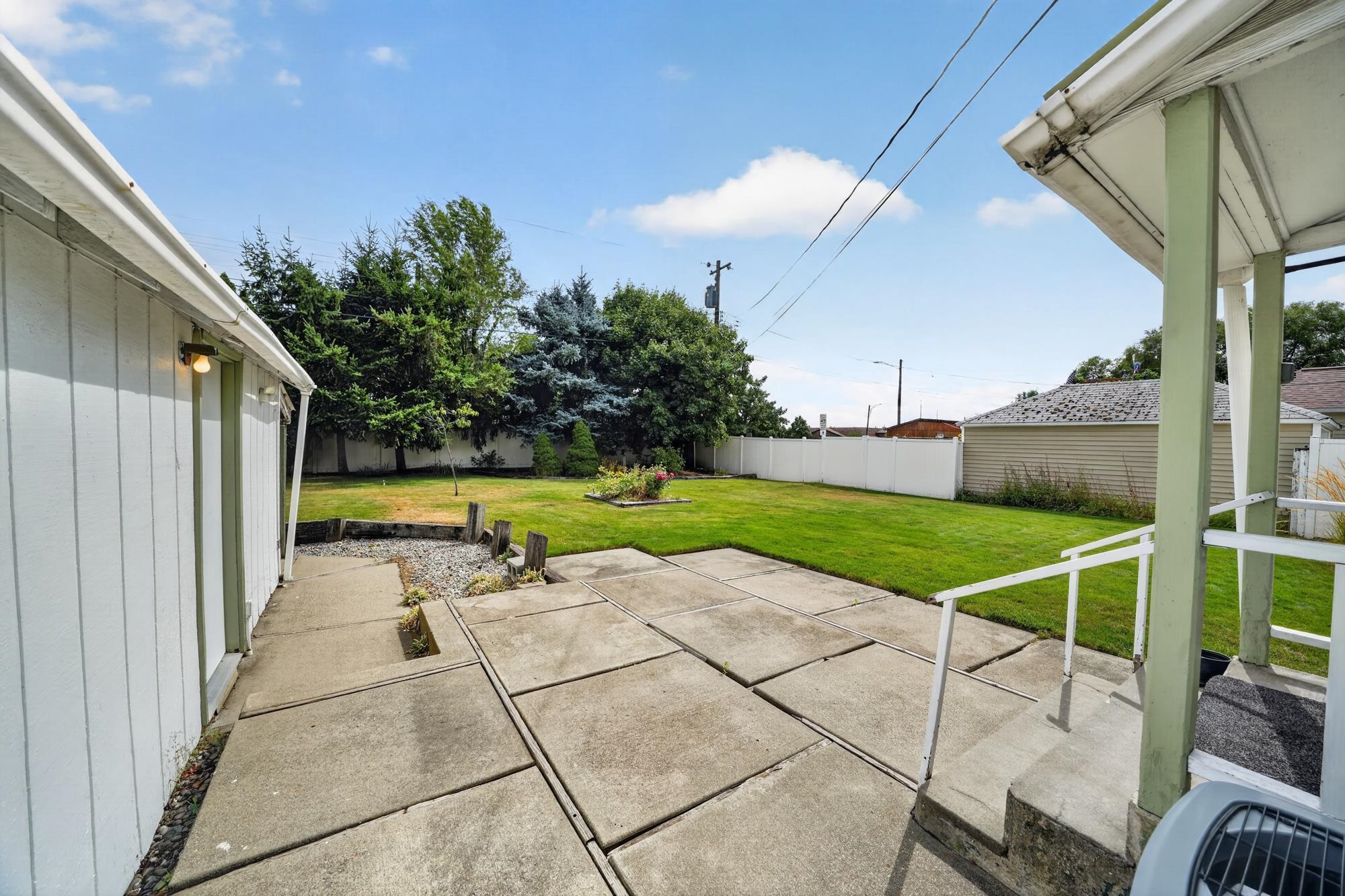 10208 N Andrew St - Photo 21