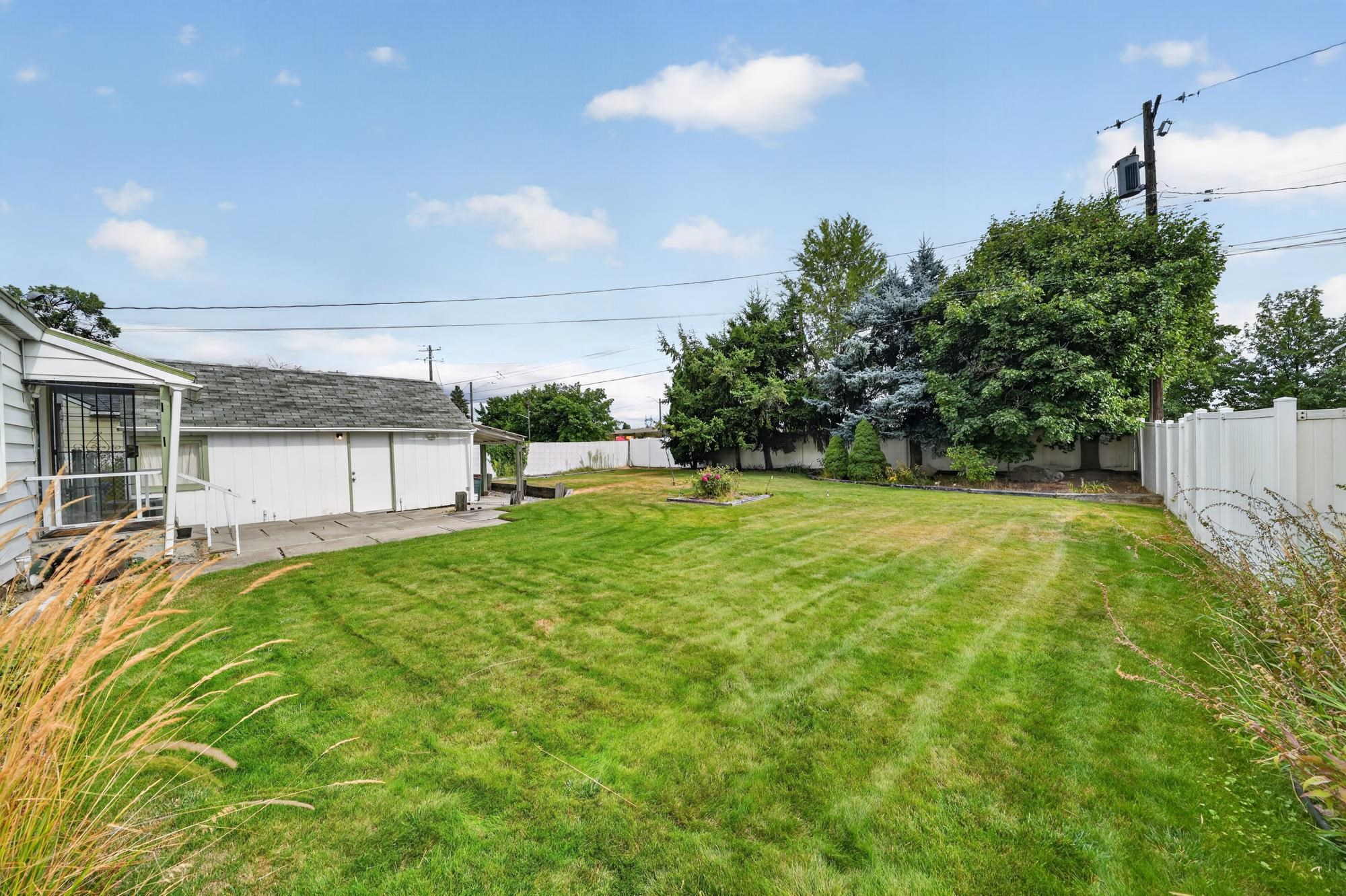 10208 N Andrew St - Photo 22