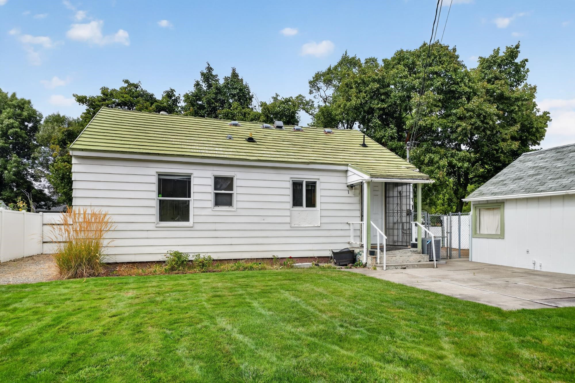 10208 N Andrew St - Photo 27