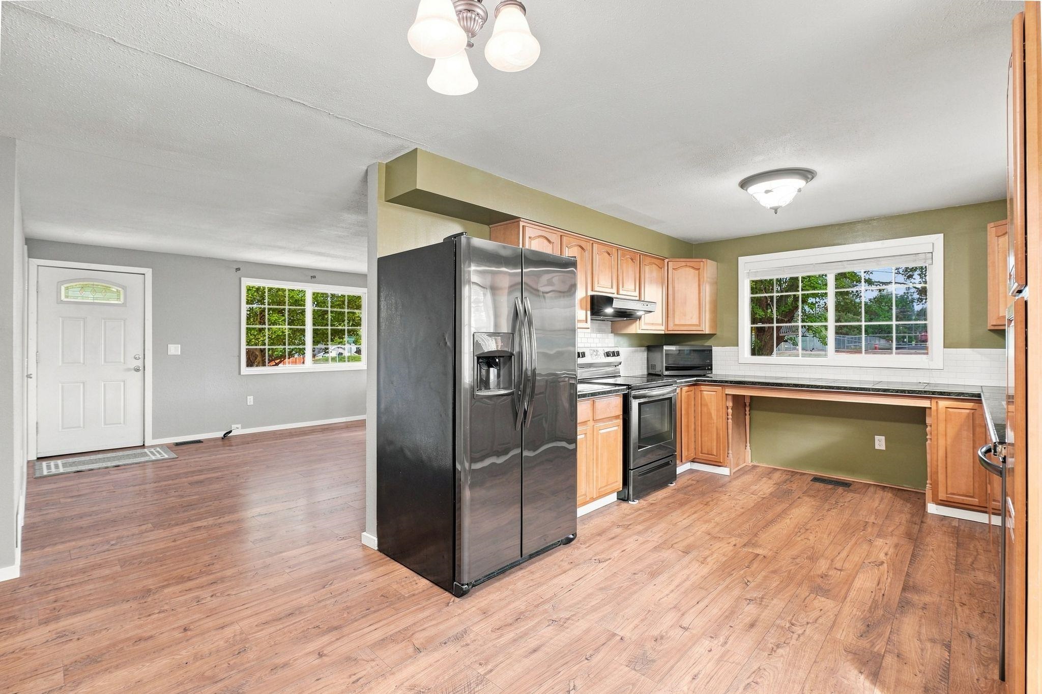 10104 E 13th Ave - Photo 6