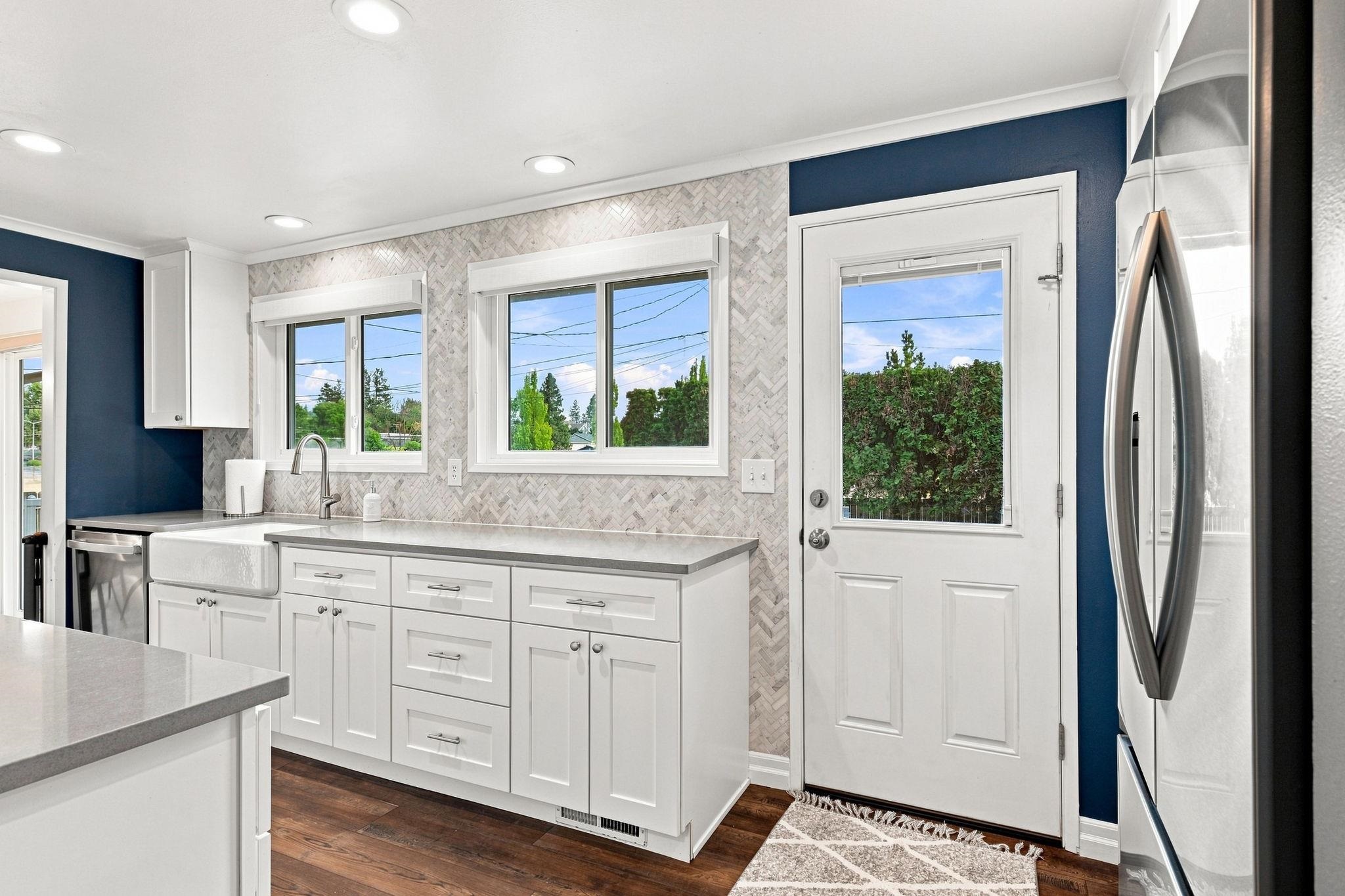 2652 E 33rd Ave - Photo 8