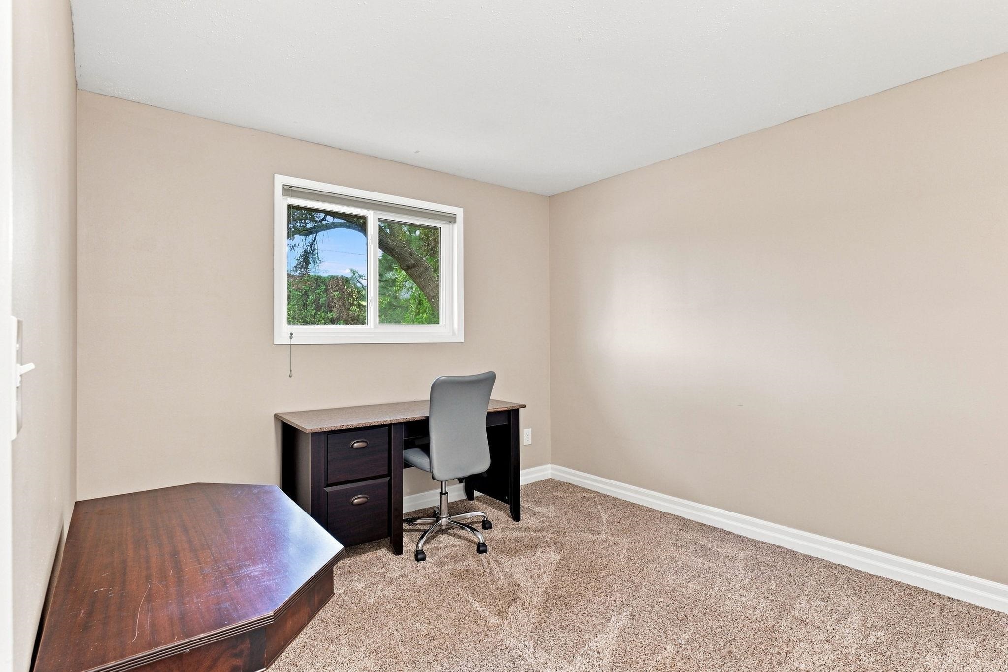 2652 E 33rd Ave - Photo 17