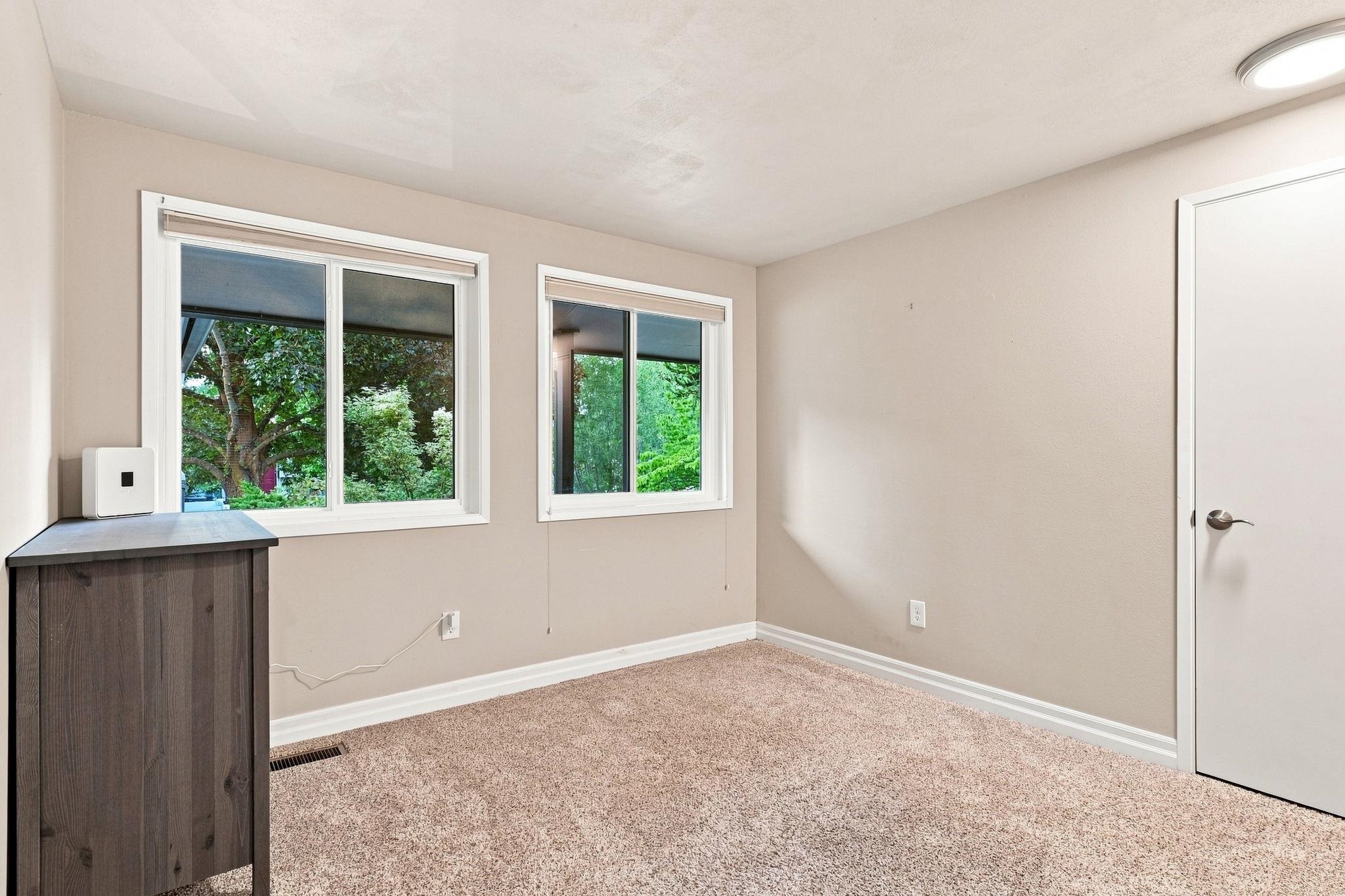 2652 E 33rd Ave - Photo 19