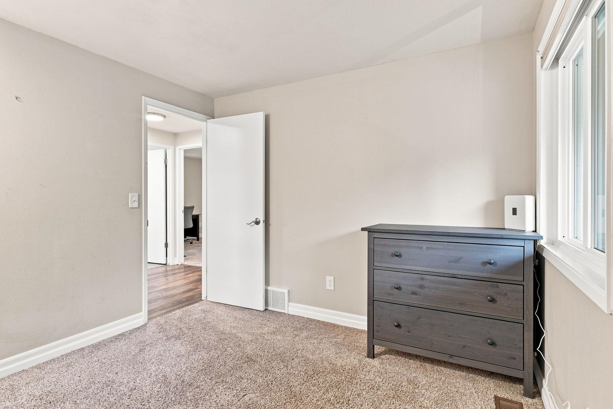 2652 E 33rd Ave - Photo 20