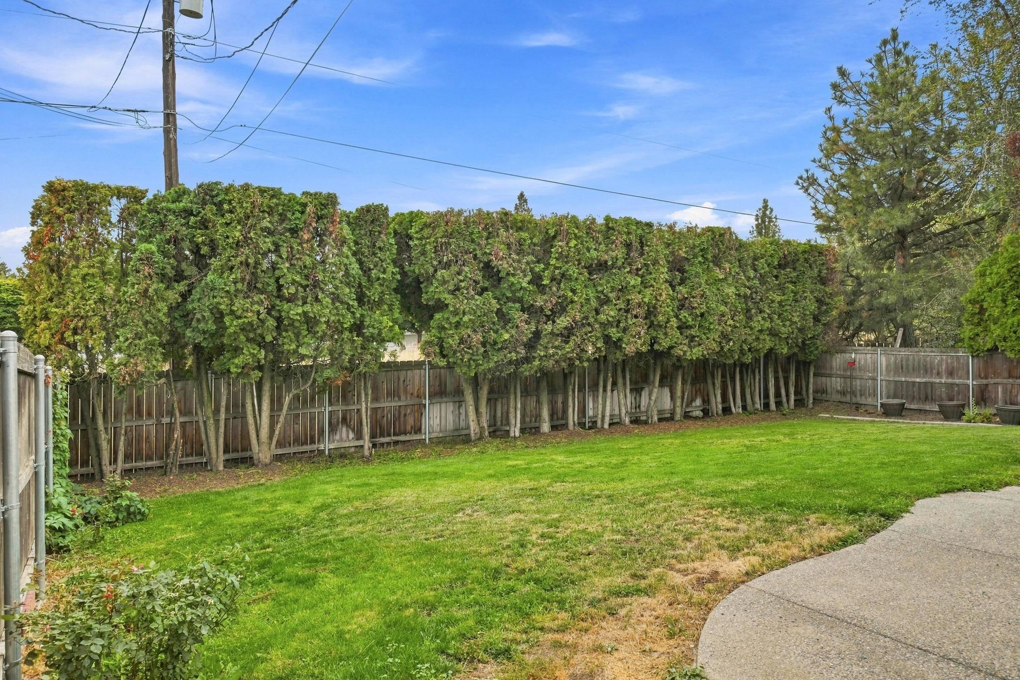 2652 E 33rd Ave - Photo 32