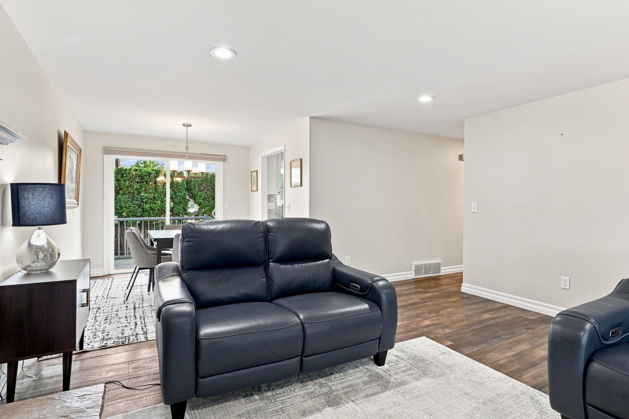 2652 E 33rd Ave - Photo 6