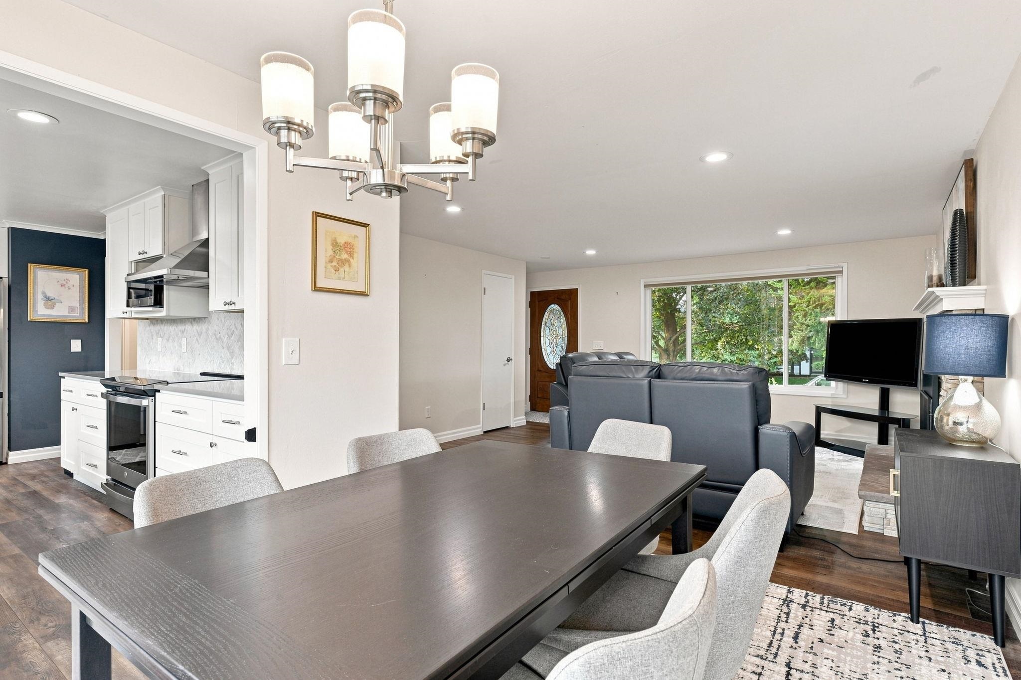 2652 E 33rd Ave - Photo 2