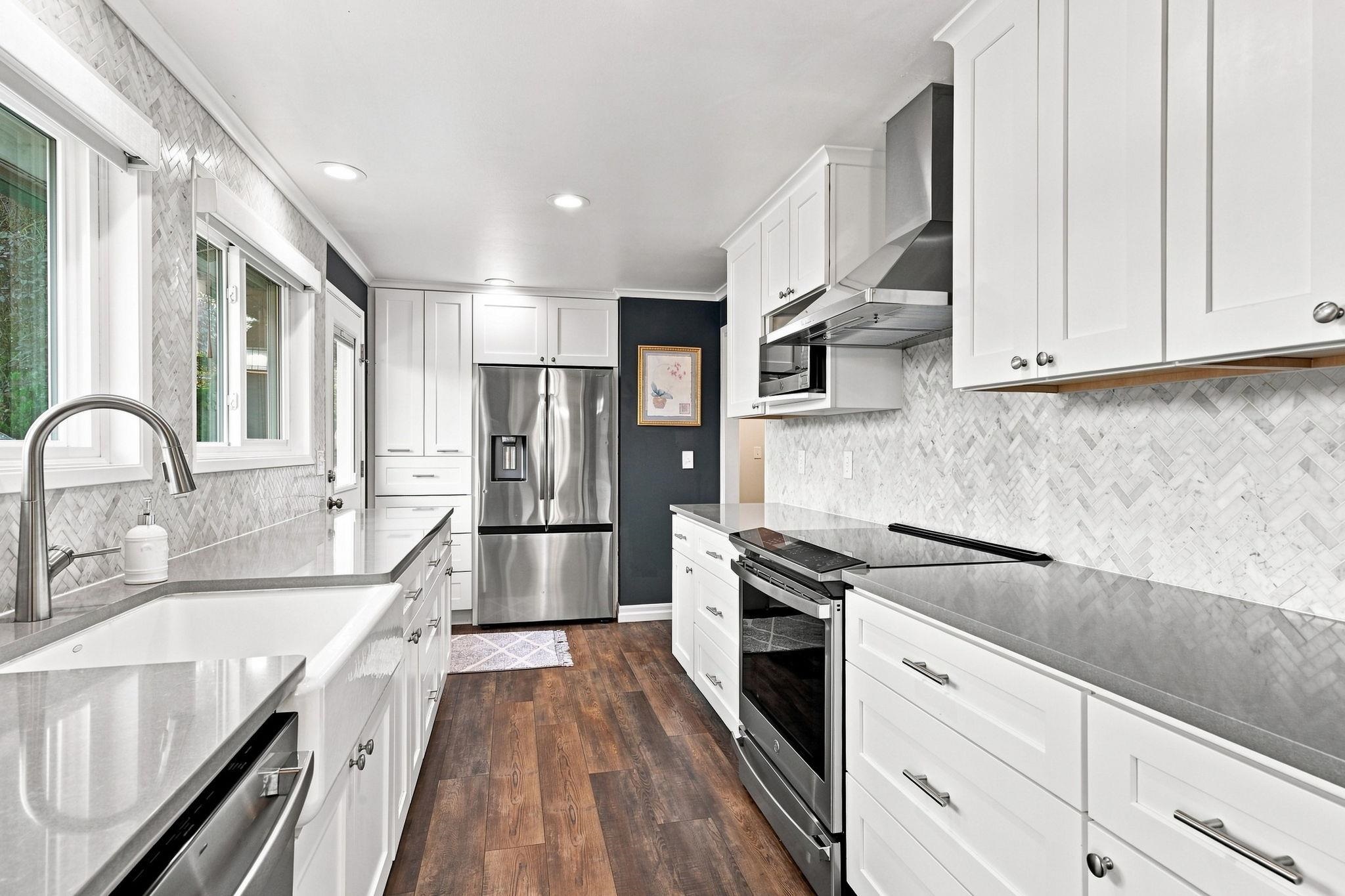 2652 E 33rd Ave - Photo 3