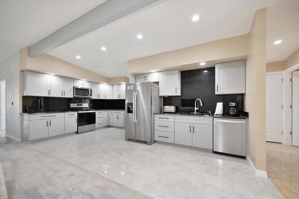 1221 7th St - Photo 1