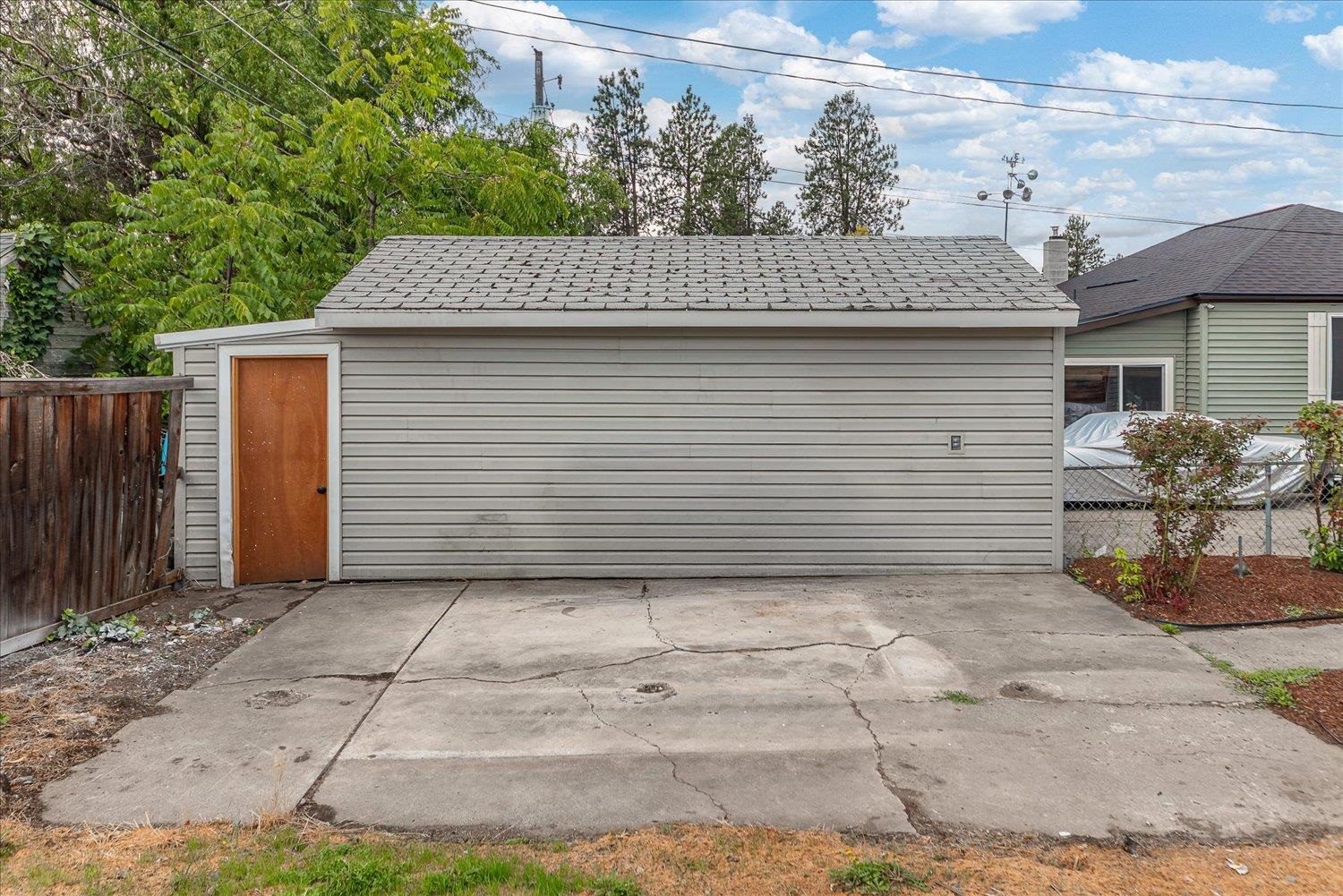 2721 W Lacrosse Ave - Photo 17