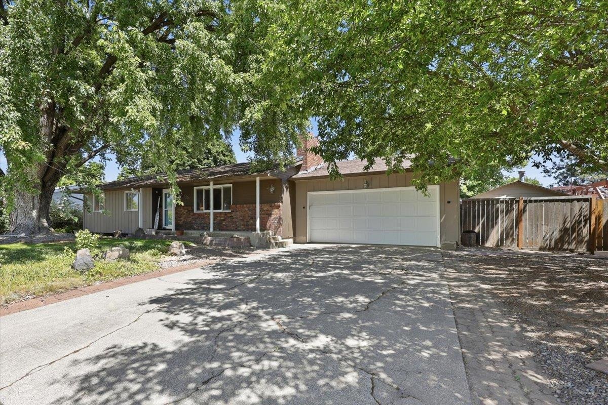 5721 S Moran Dr - Photo 2