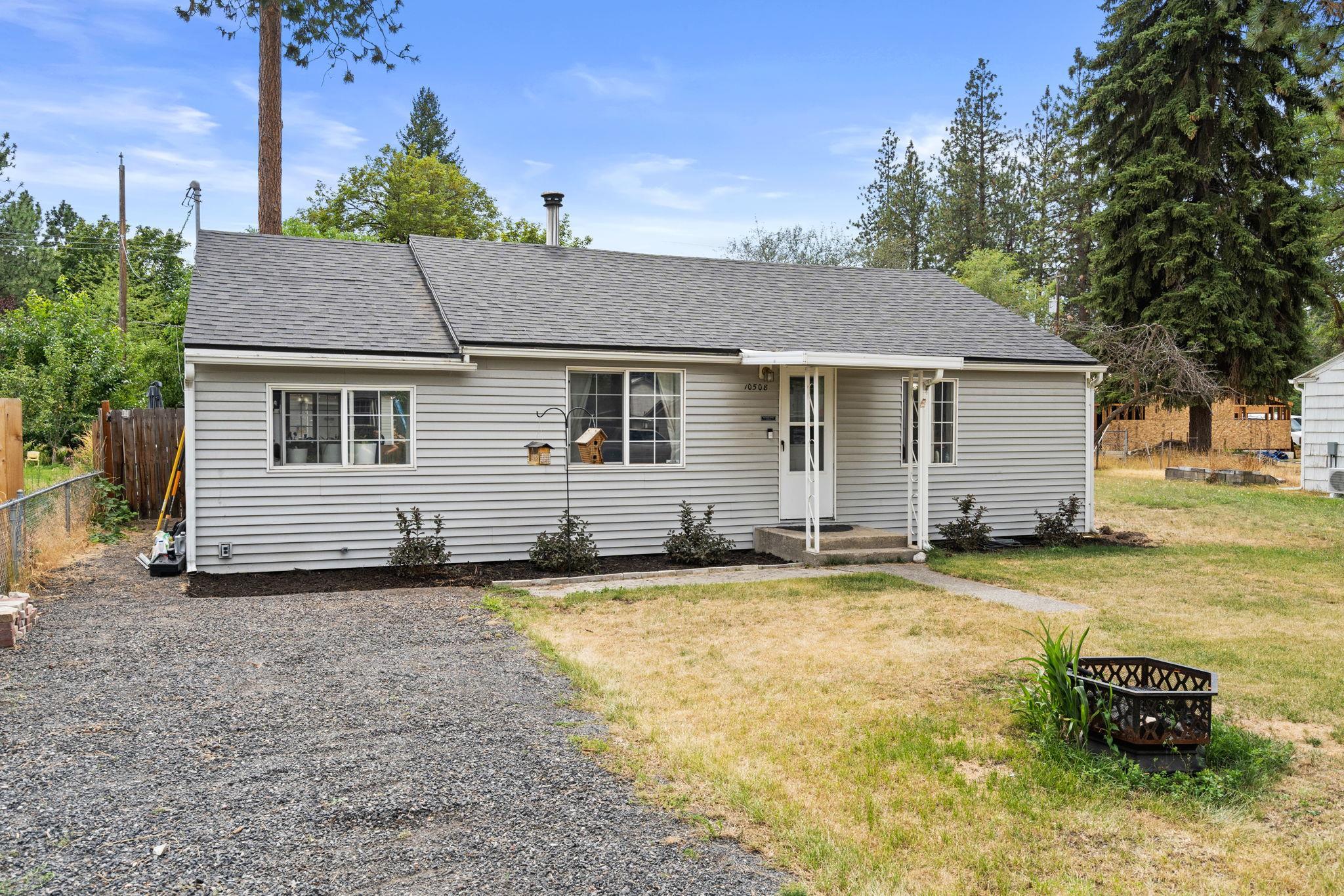 10508 E 15th Ave - Photo 2