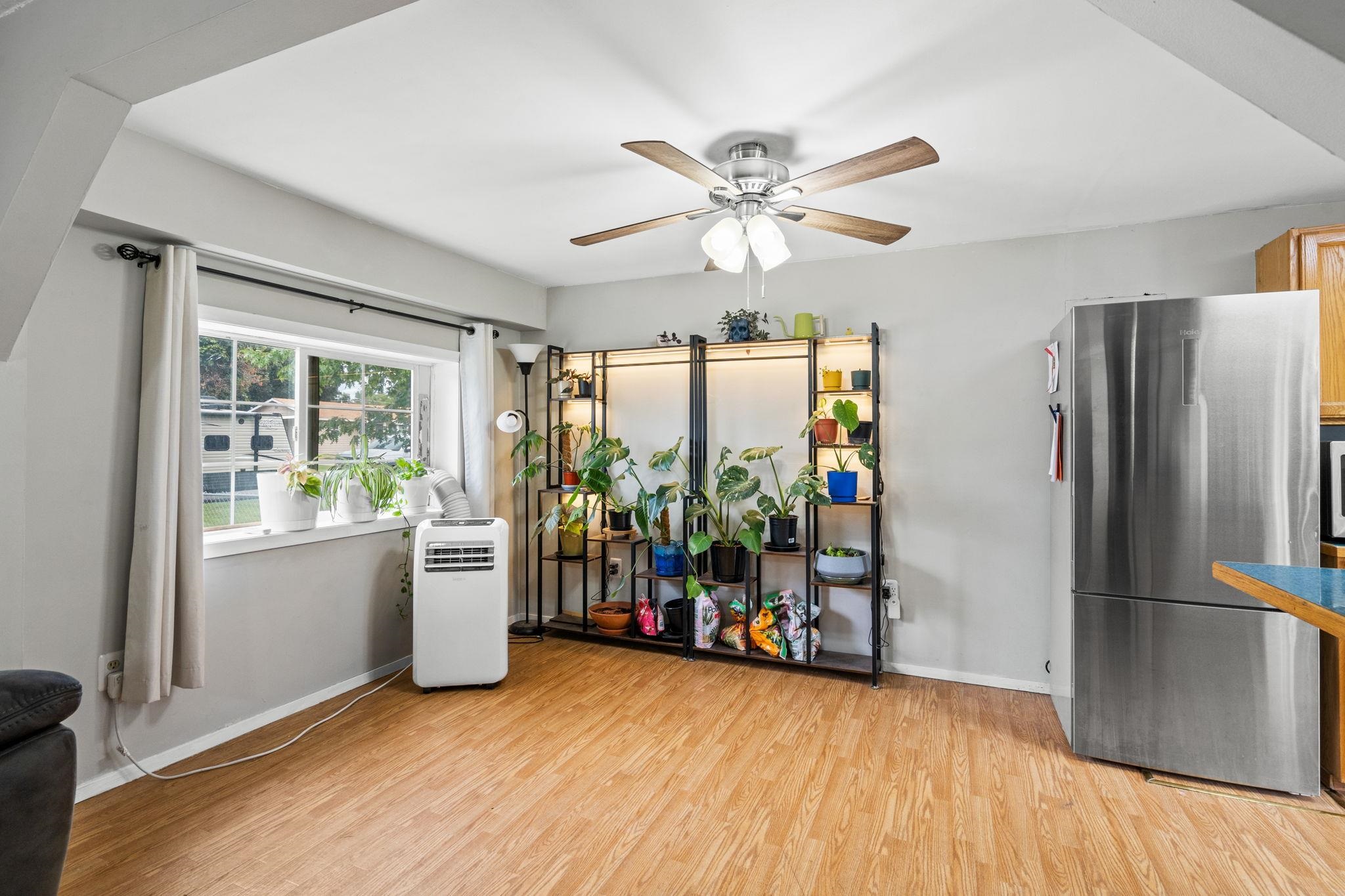 10508 E 15th Ave - Photo 9