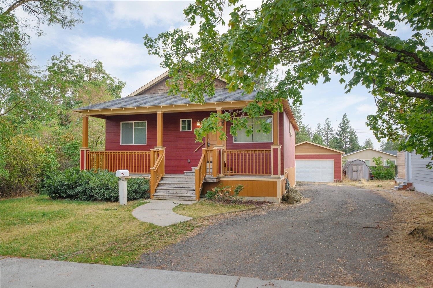 3914 E 30th Ave - Photo 1