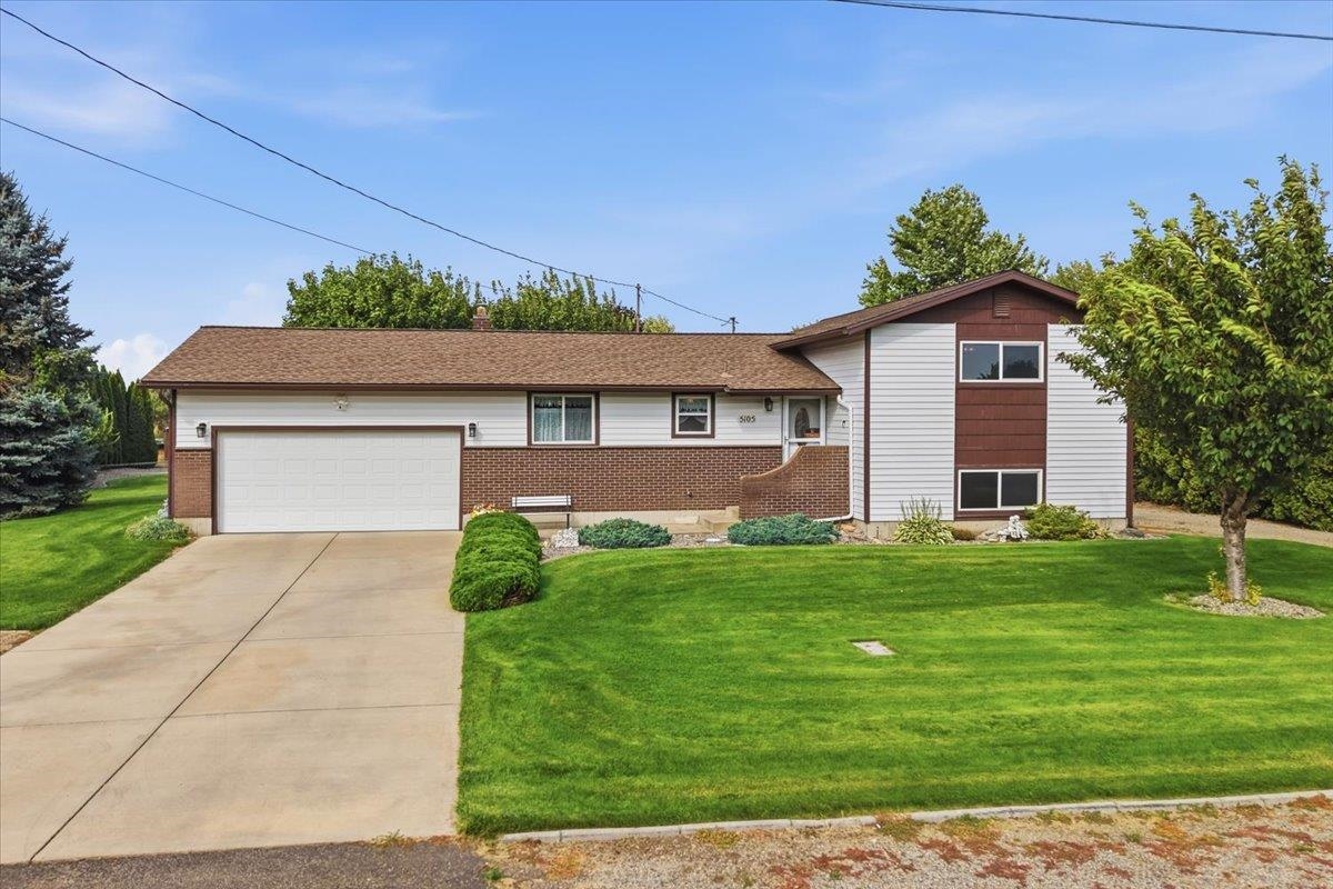5105 N Glenarvon Rd - Photo 1