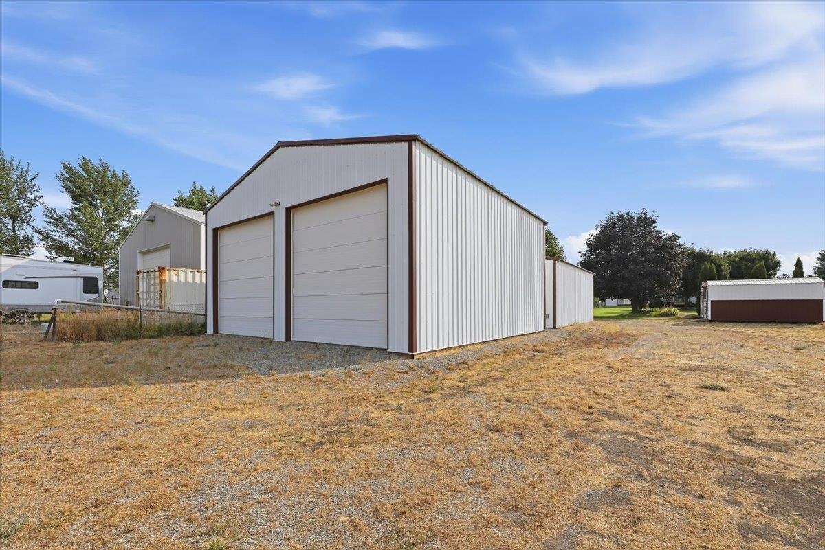 5105 N Glenarvon Rd - Photo 33