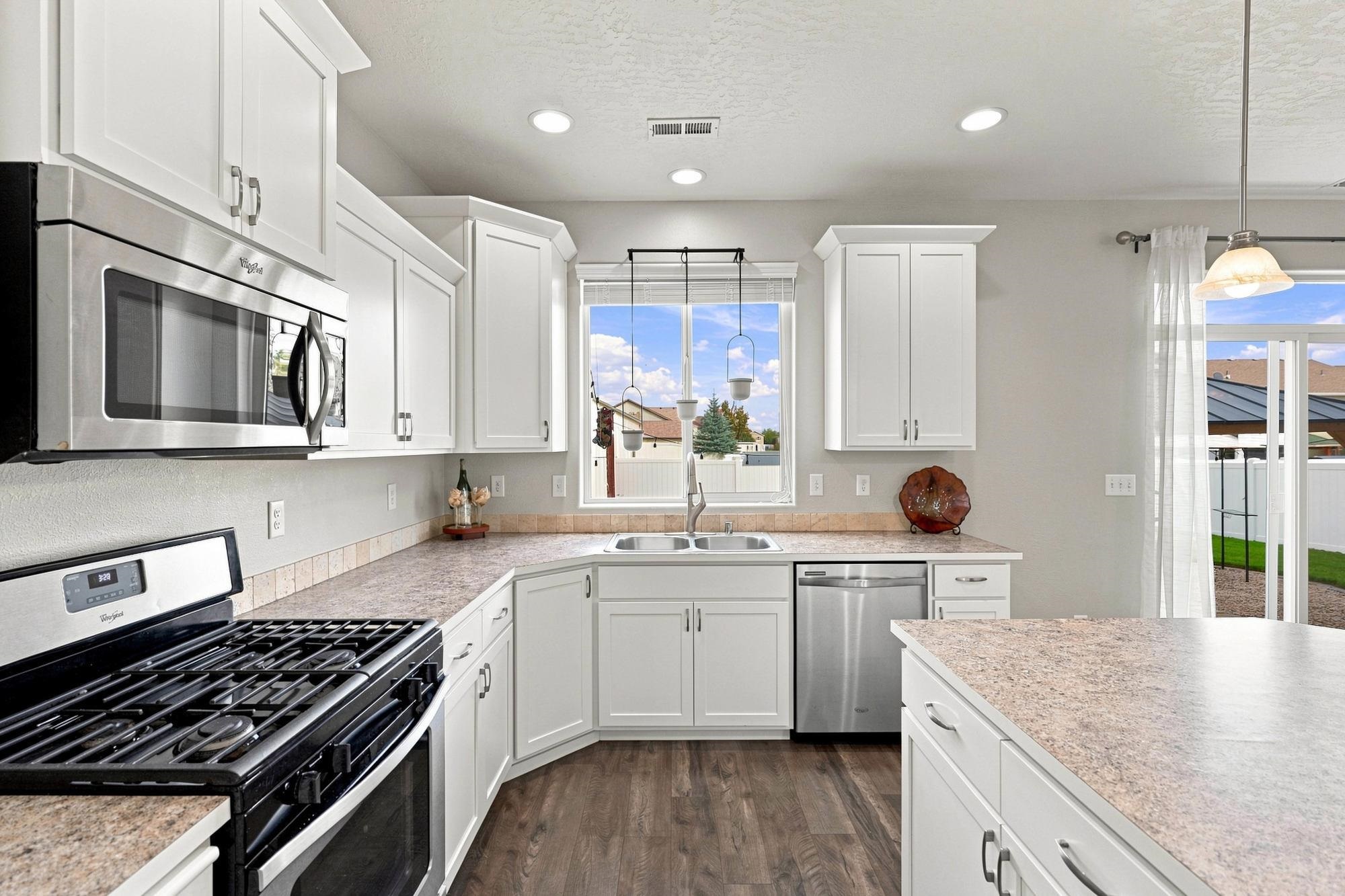 403 S King St - Photo 13