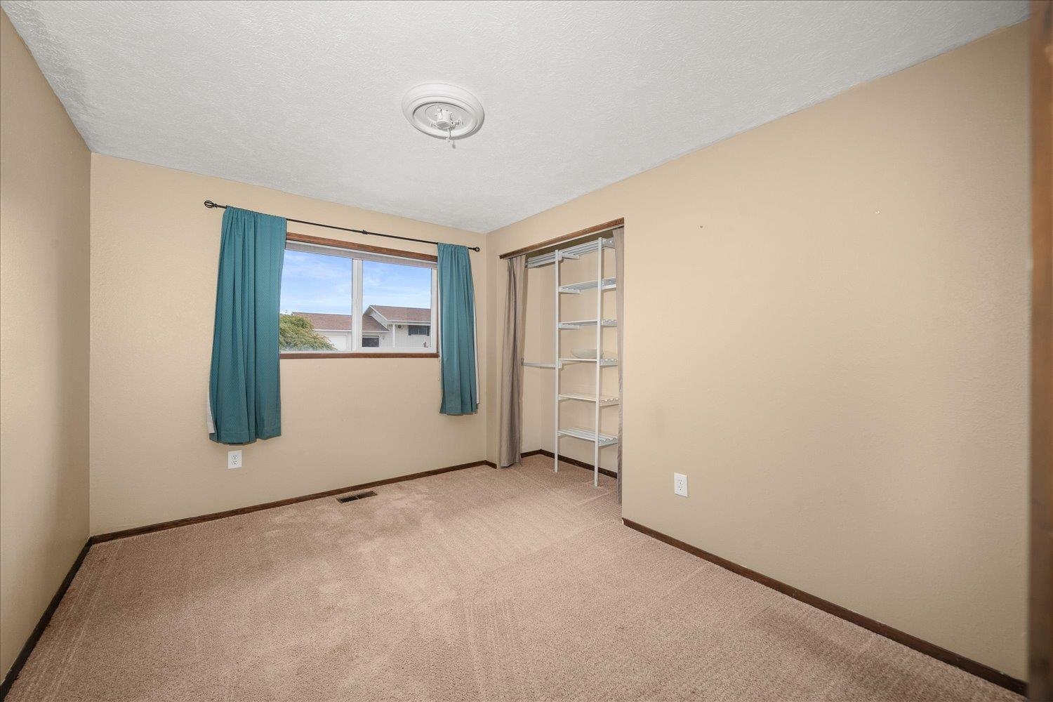 8115 N Panorama Dr - Photo 25