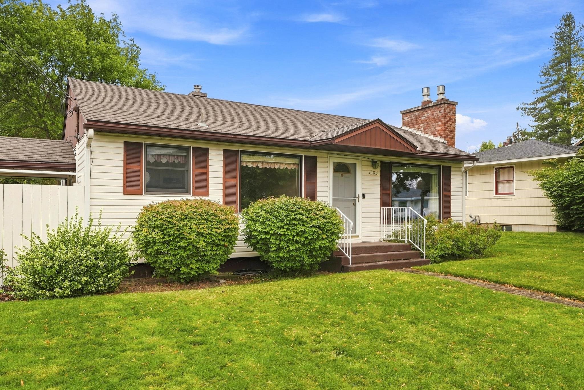 1502 N Oberlin Rd - Photo 3