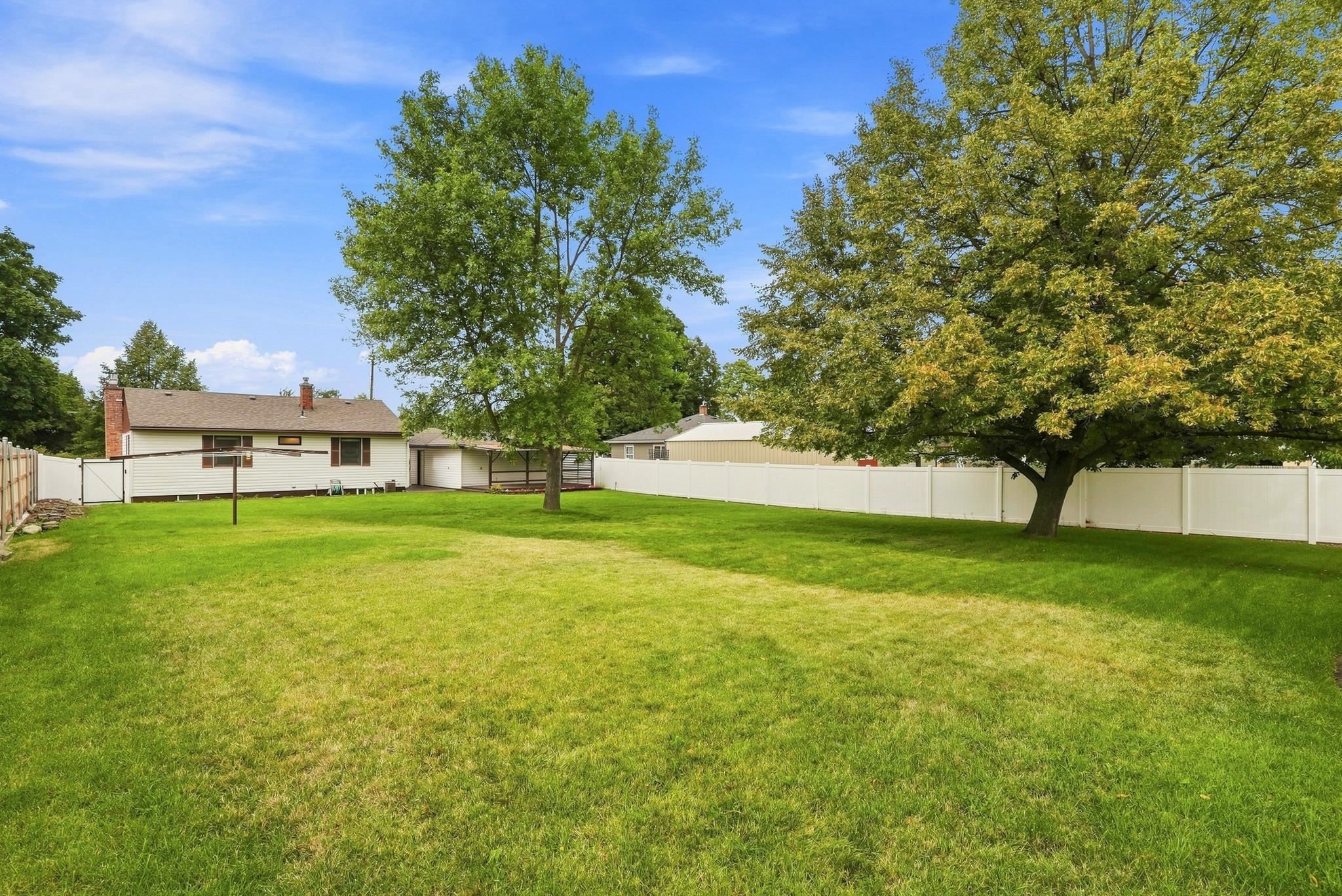 1502 N Oberlin Rd - Photo 32