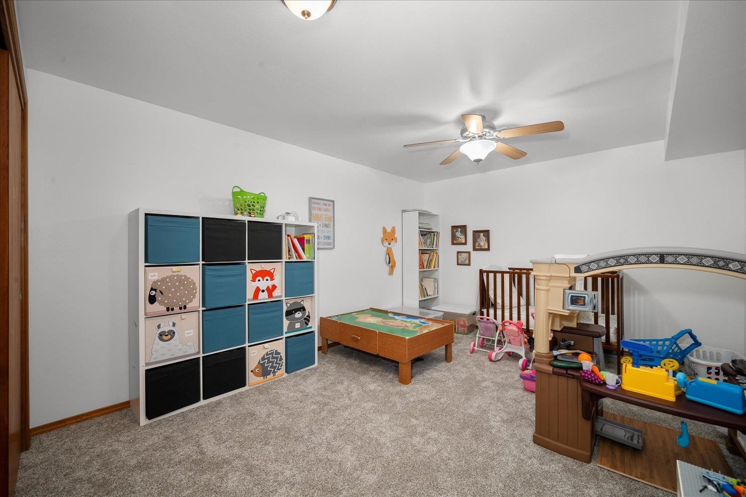 1525 N Lancashire Ln - Photo 32