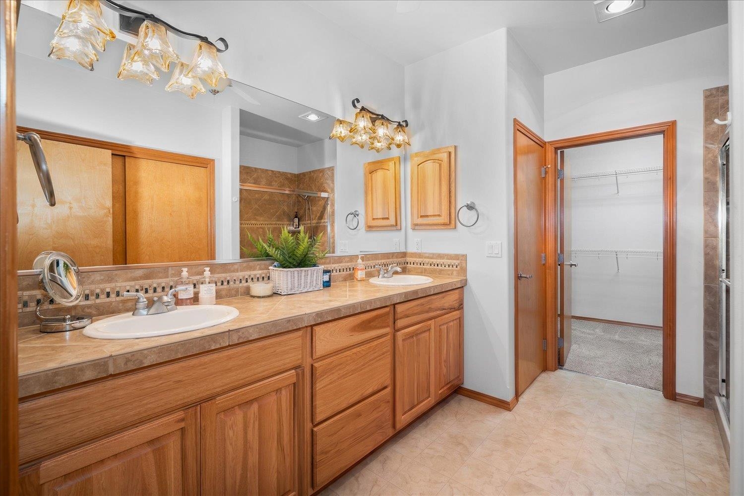 1525 N Lancashire Ln - Photo 15