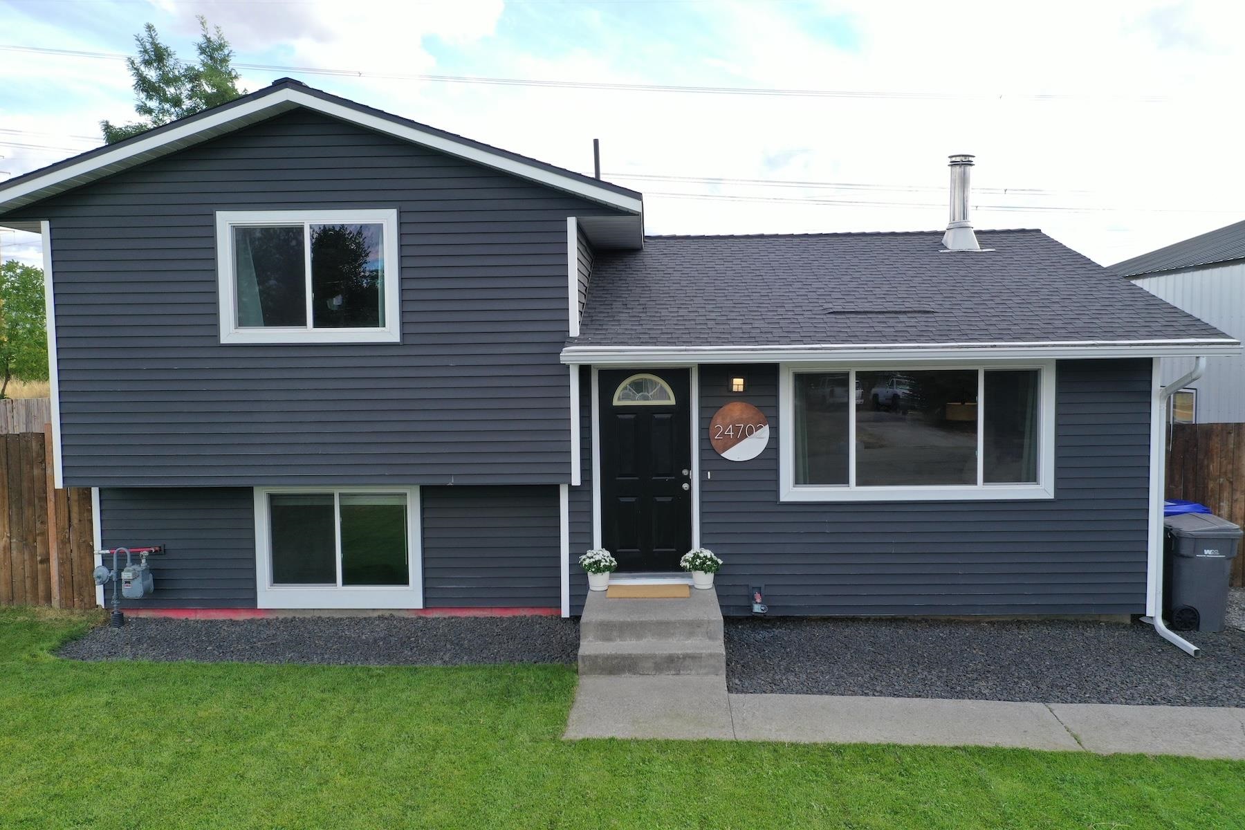 24702 E Roxanne Ave - Photo 2