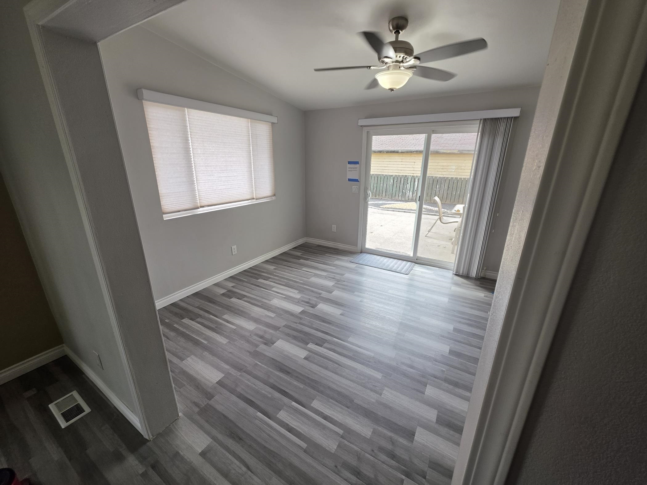 1221 7th St - Photo 18