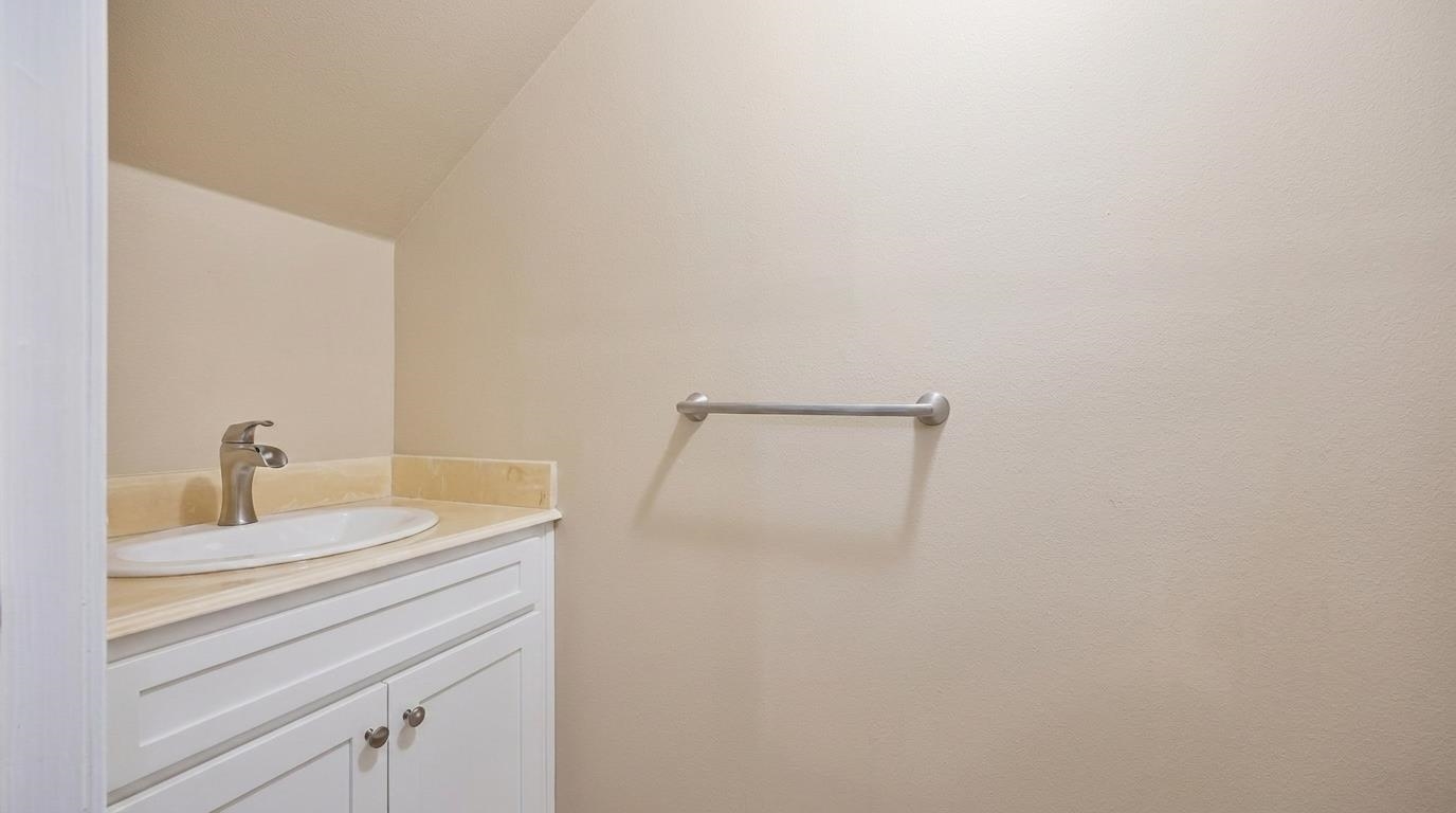 1221 7th St - Photo 36