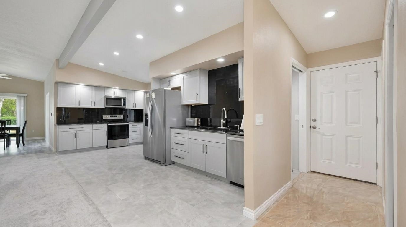 1221 7th St - Photo 5
