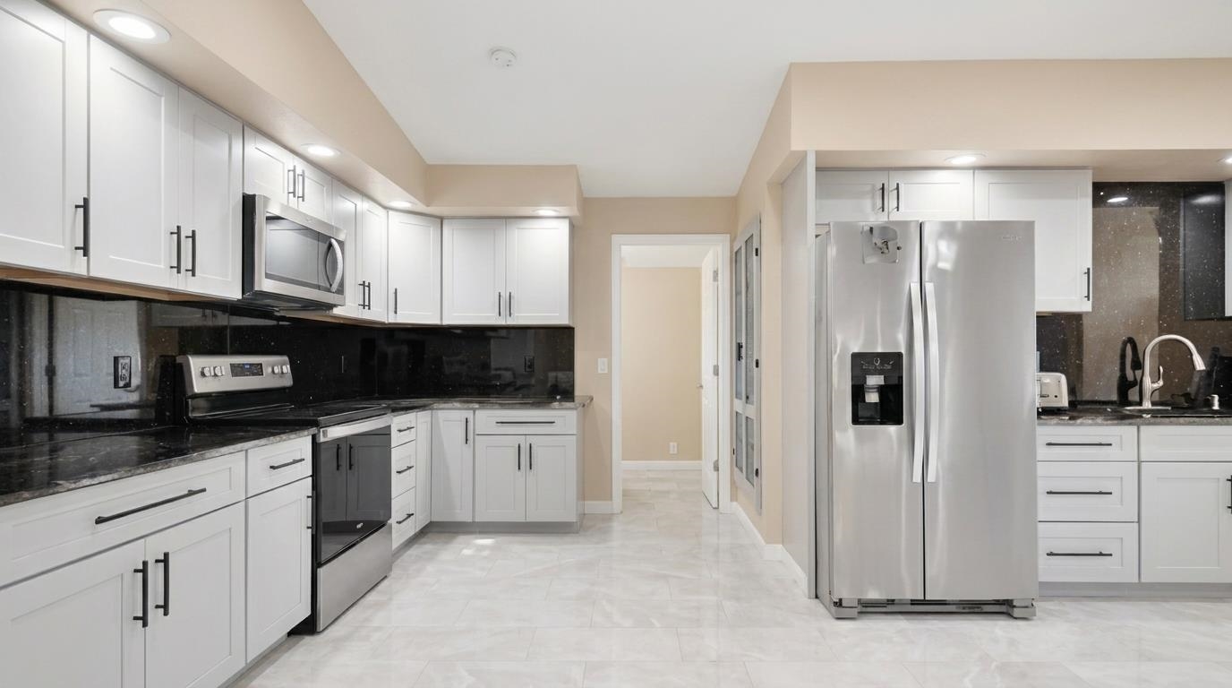 1221 7th St - Photo 7