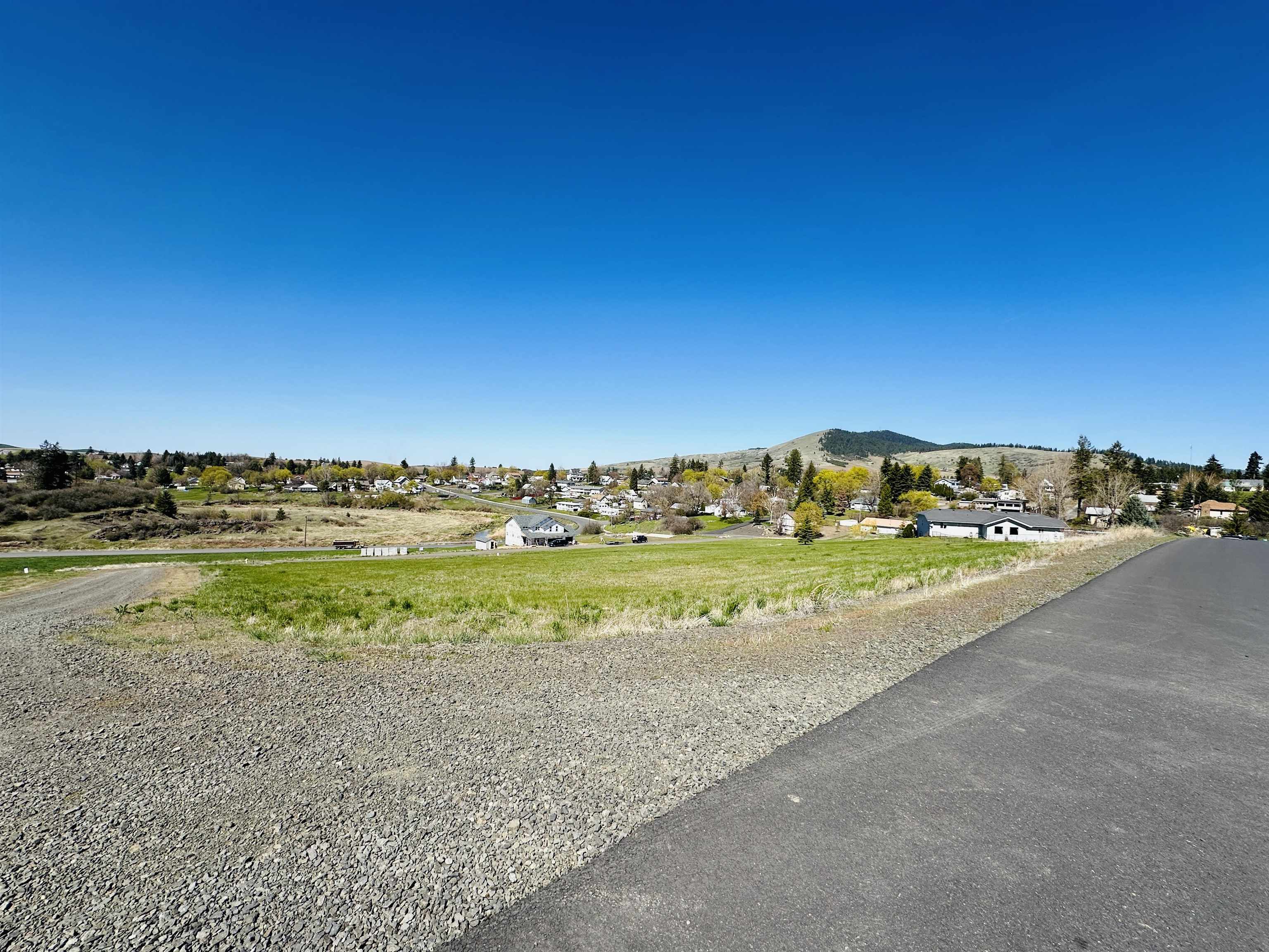 435 S Skyline St - Photo 6