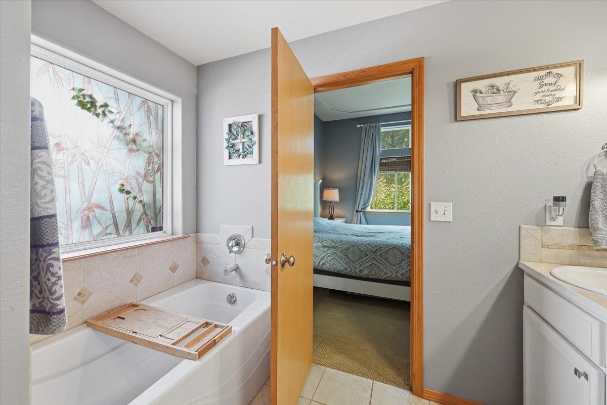 4918 N Elton Ln - Photo 18