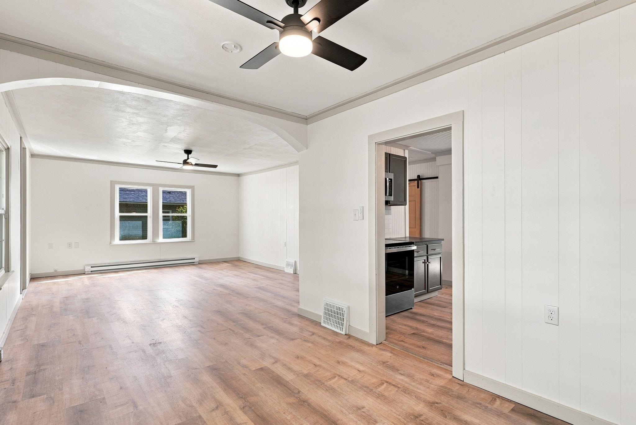825 W 4th St - Photo 9