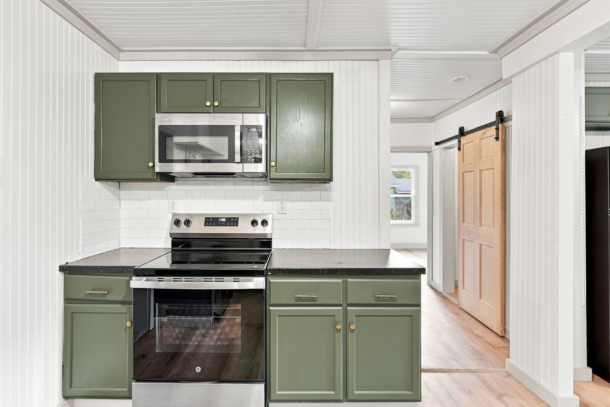 825 W 4th St - Photo 13